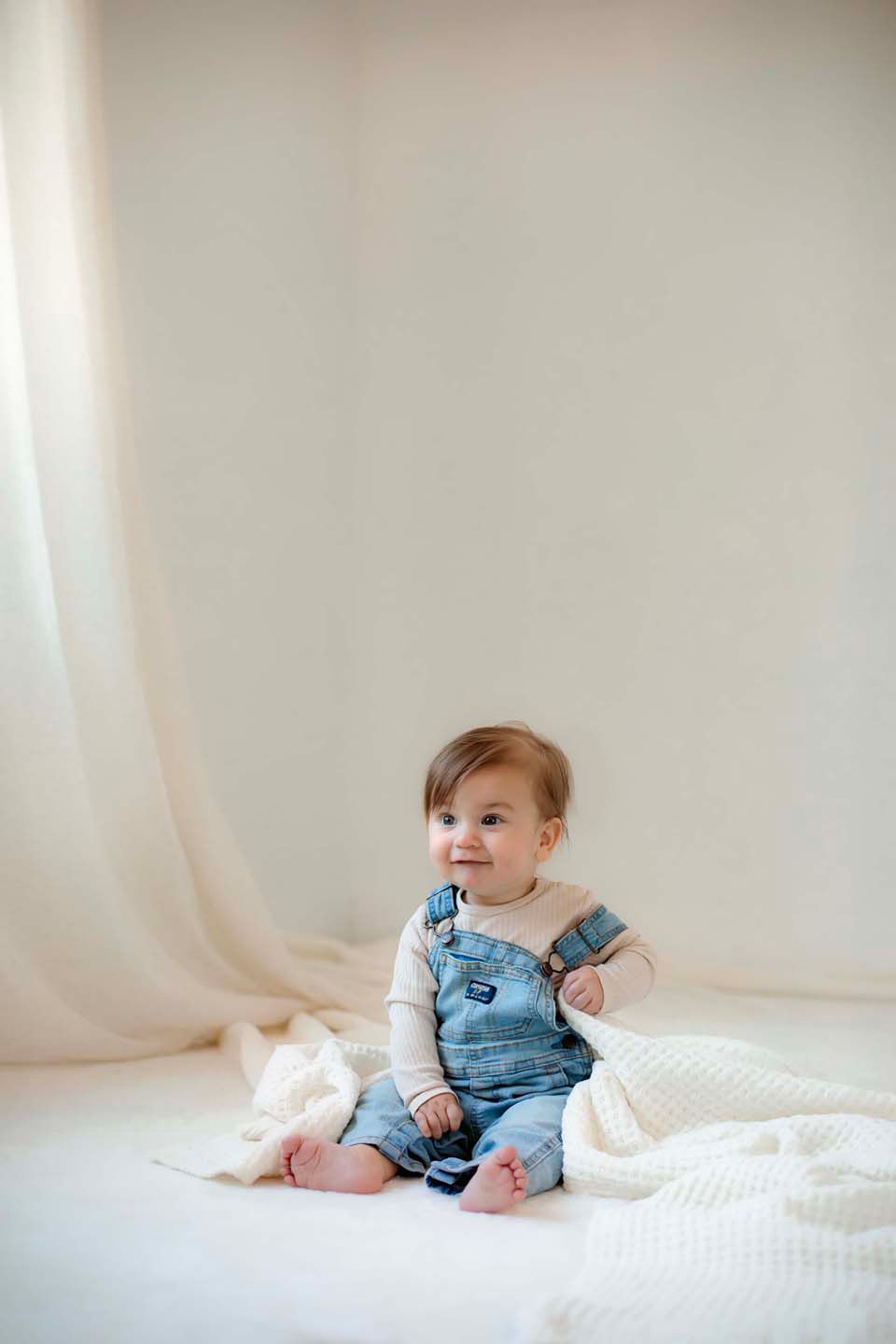 Willow & Wren Photography. Toddler and child photography. Photography studio in Chaska, Minnesota.