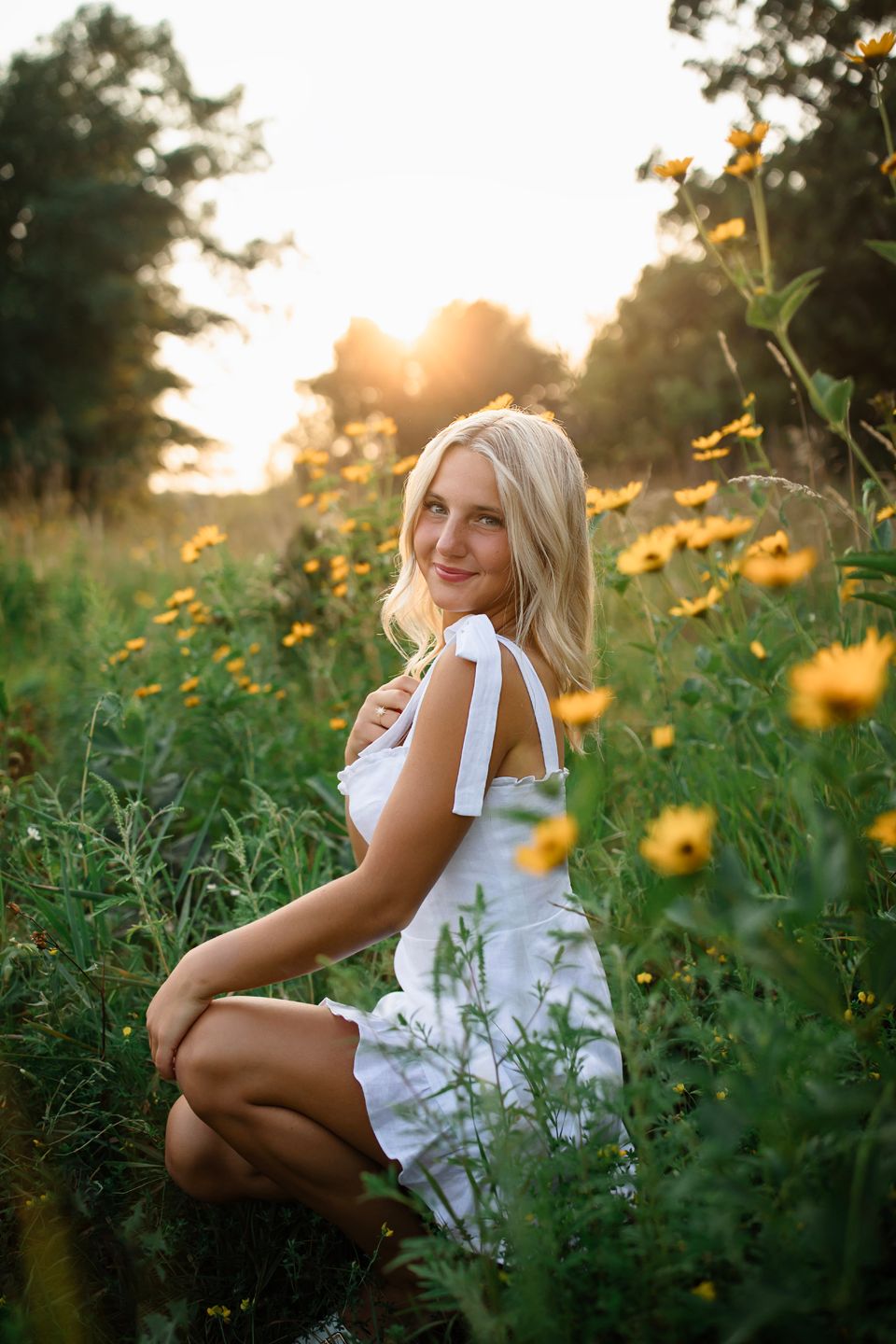 High school senior photography by Willow & Wren Photography in Waconia, Minnesota.  Waconia Minnesota High School Photography.