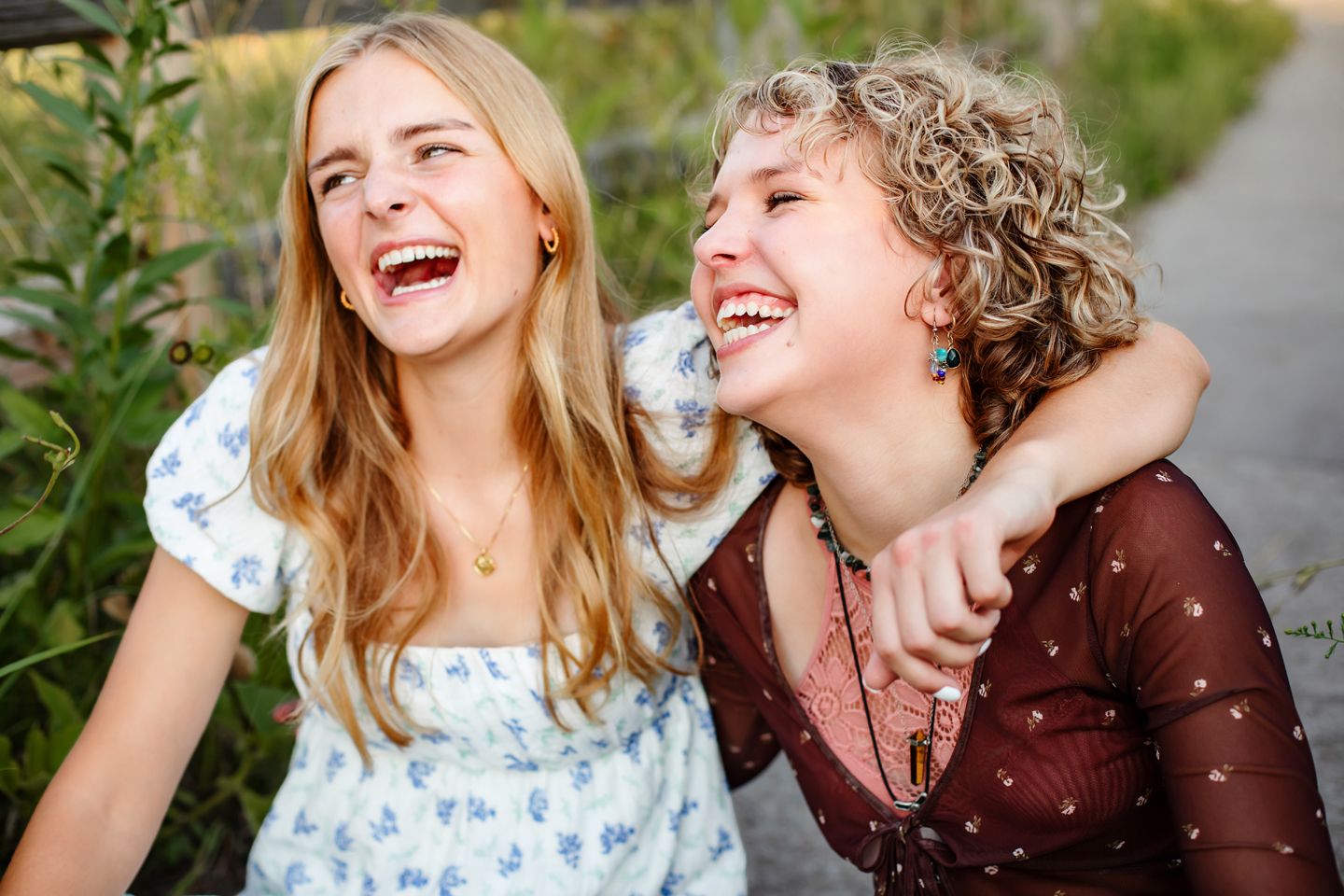 High school senior photography by Willow & Wren Photography in Minnetonka, Minnesota.