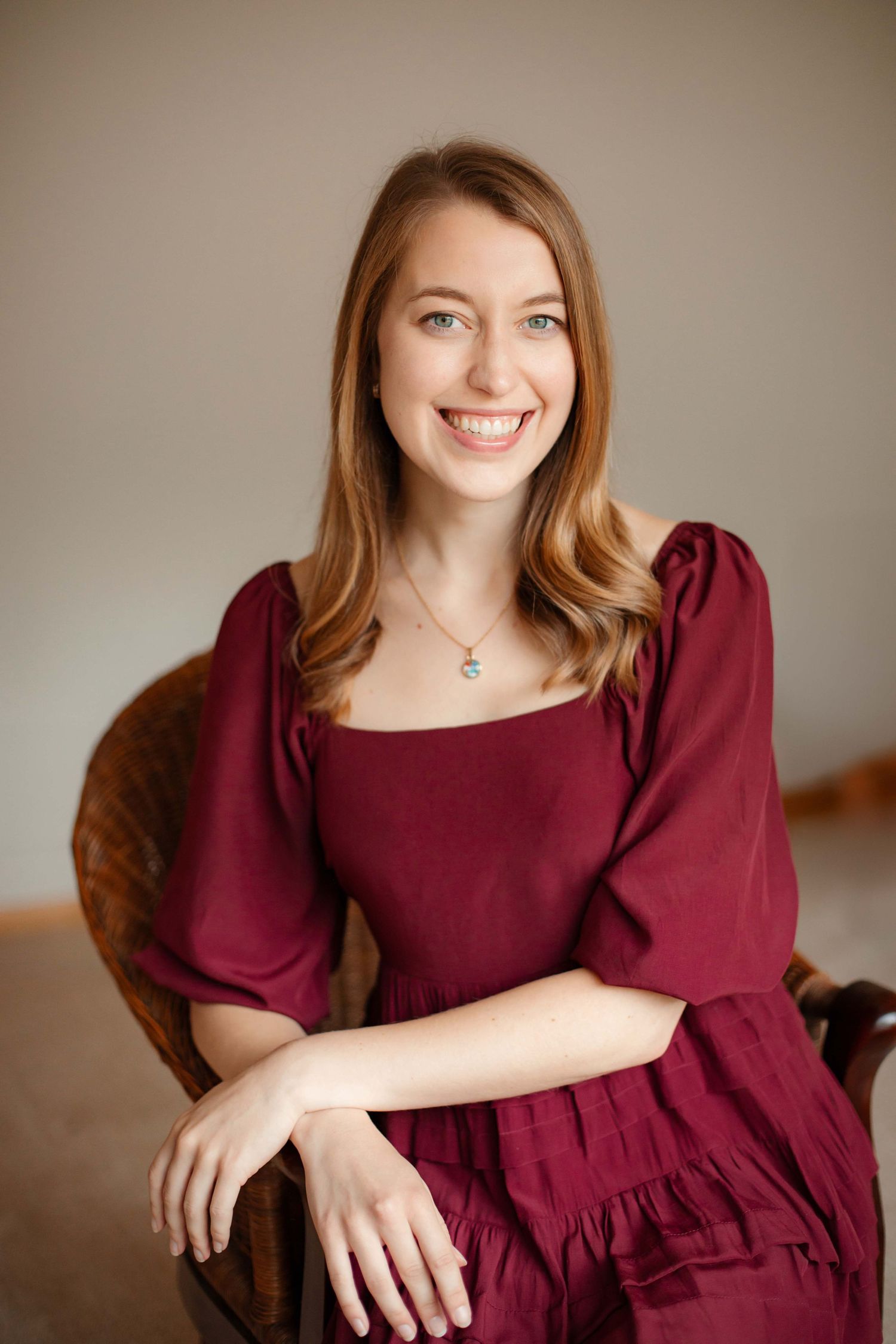 Professional businesswoman. Confident and clean business portraits by Willow & Wren Photography in Eden Prairie, Minnesota.