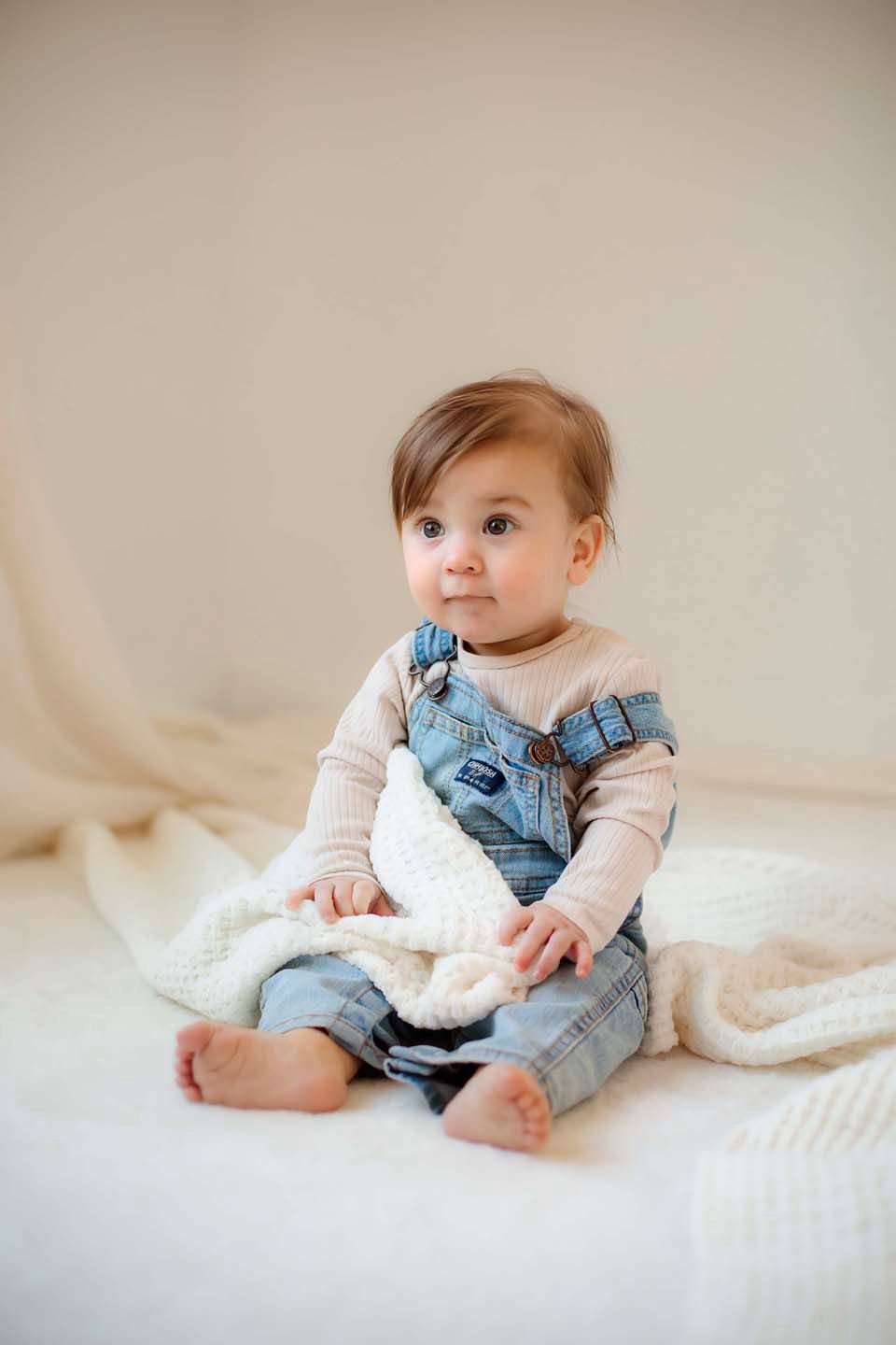 Willow & Wren Photography. Toddler and child photography. Photography studio in Chaska, Minnesota.