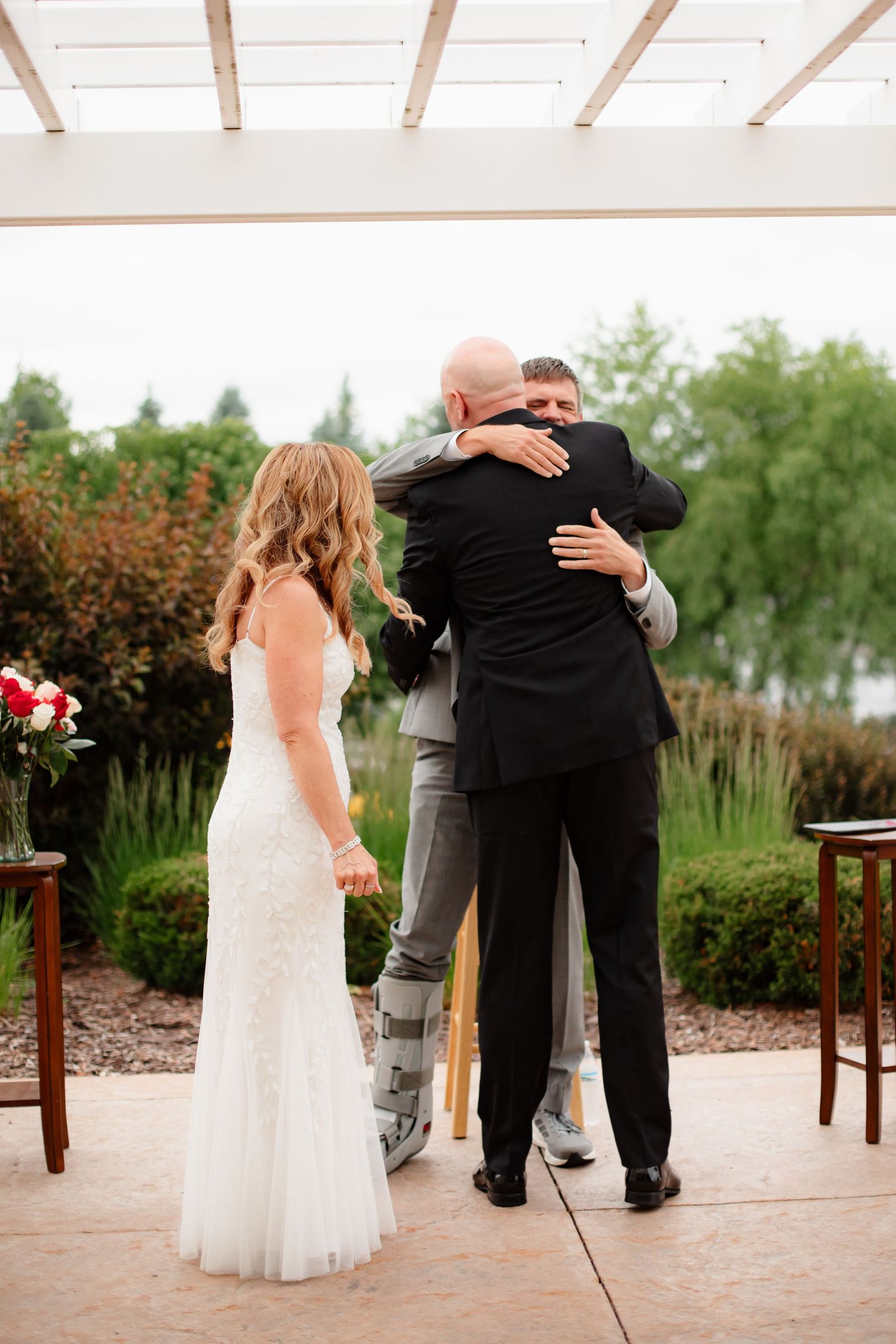 Willow & Wren Photography. Small intimate wedding photography in Eden Prairie, Minnesota.