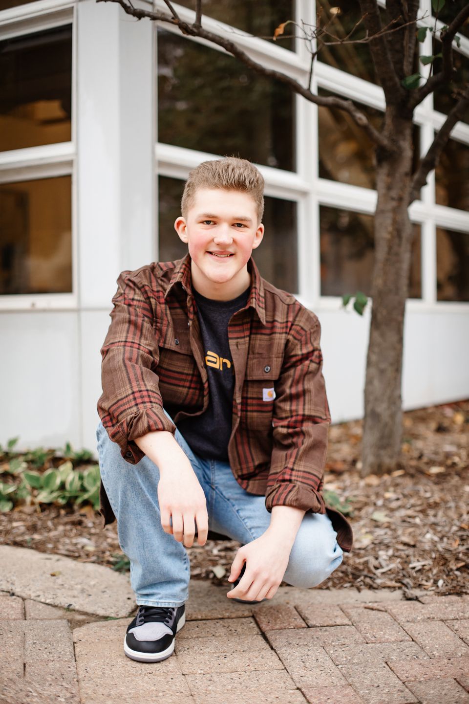 High school senior photography by Willow & Wren Photography in Chaska, Minnesota.