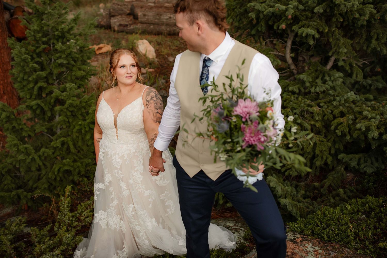 Willow & Wren Photography destination wedding in Colorado. Mountain wedding photography. Destination Wedding.