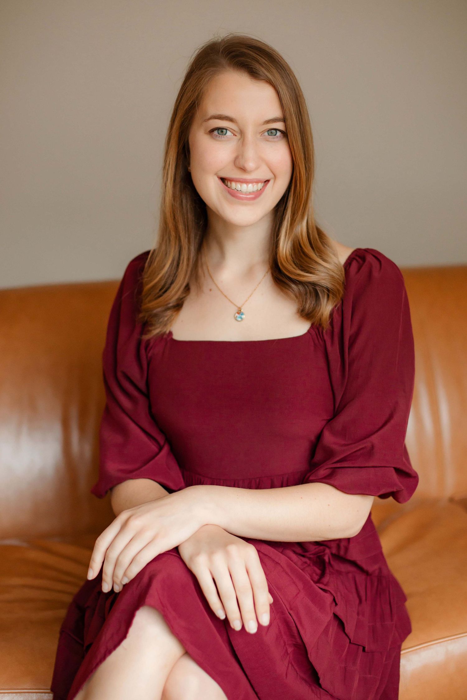 Professional businesswoman. Confident and clean business portraits by Willow & Wren Photography in Eden Prairie, Minnesota.