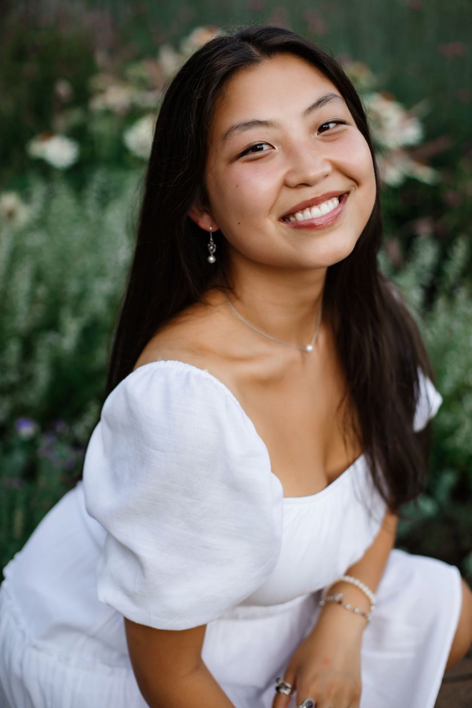 High school senior photography by Willow & Wren Photography in Minnetonka, Minnesota.