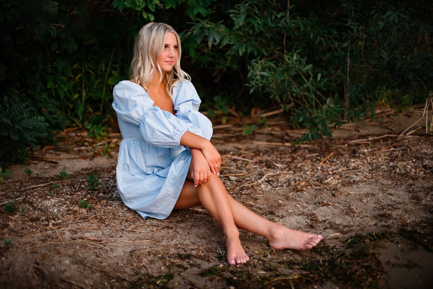 High school senior photography by Willow & Wren Photography in Waconia, Minnesota.  Waconia Minnesota High School Photography. Lake Waconia