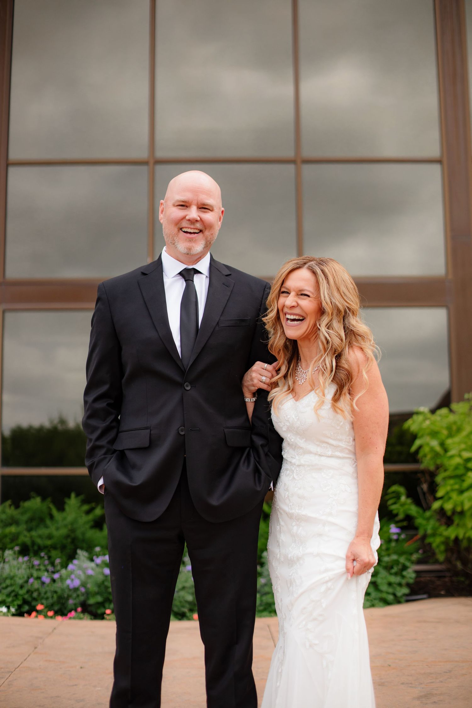 Willow & Wren Photography. Small intimate wedding photography in Eden Prairie, Minnesota.