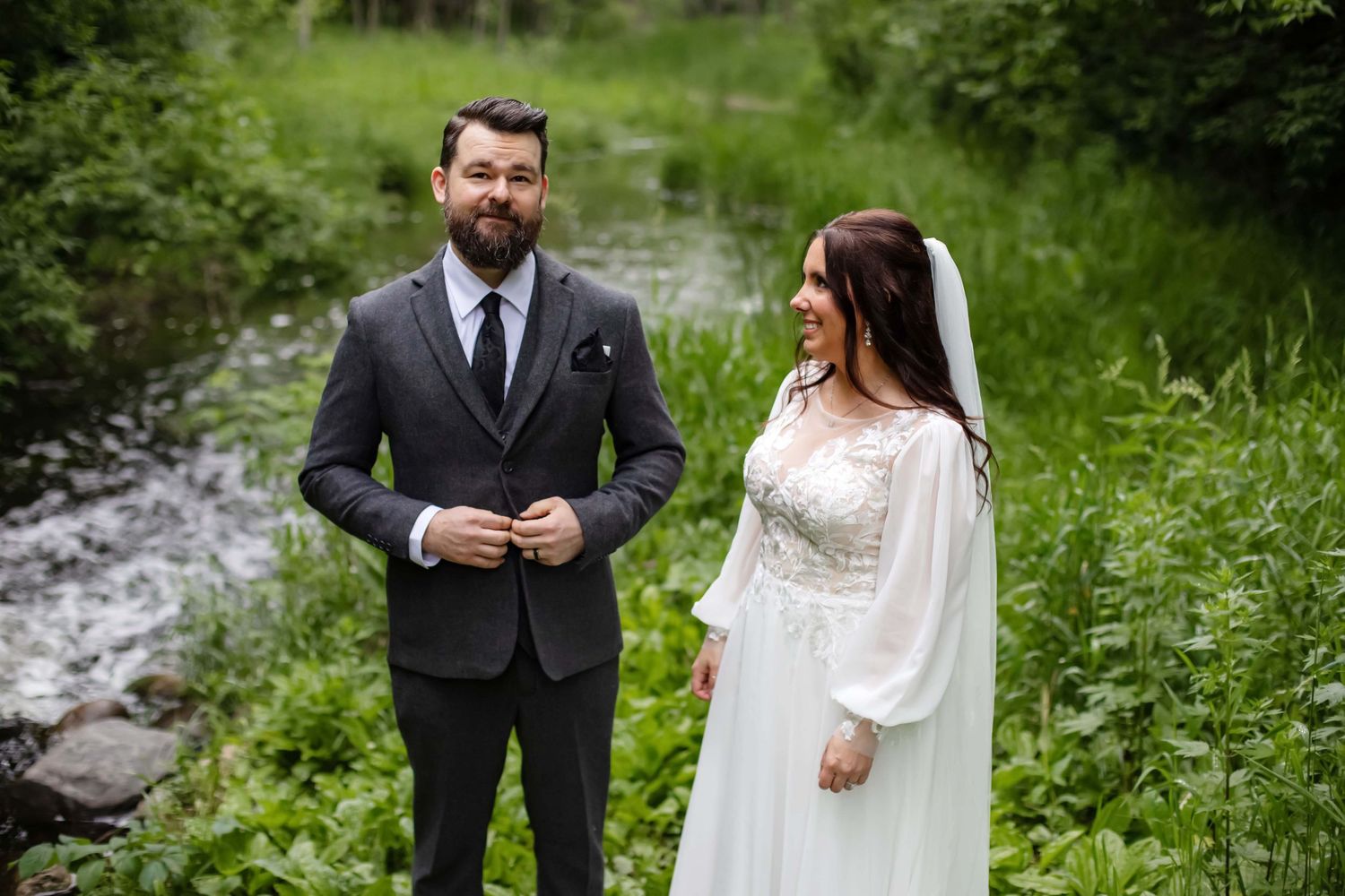 Newlywed couple. Alexandria, Minnesota Wedding Photography  by Willow & Wren Photography.