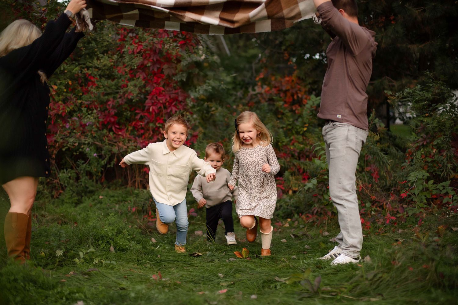 A fun family portrait session with Willow & Wren Photography in Chaska, MN