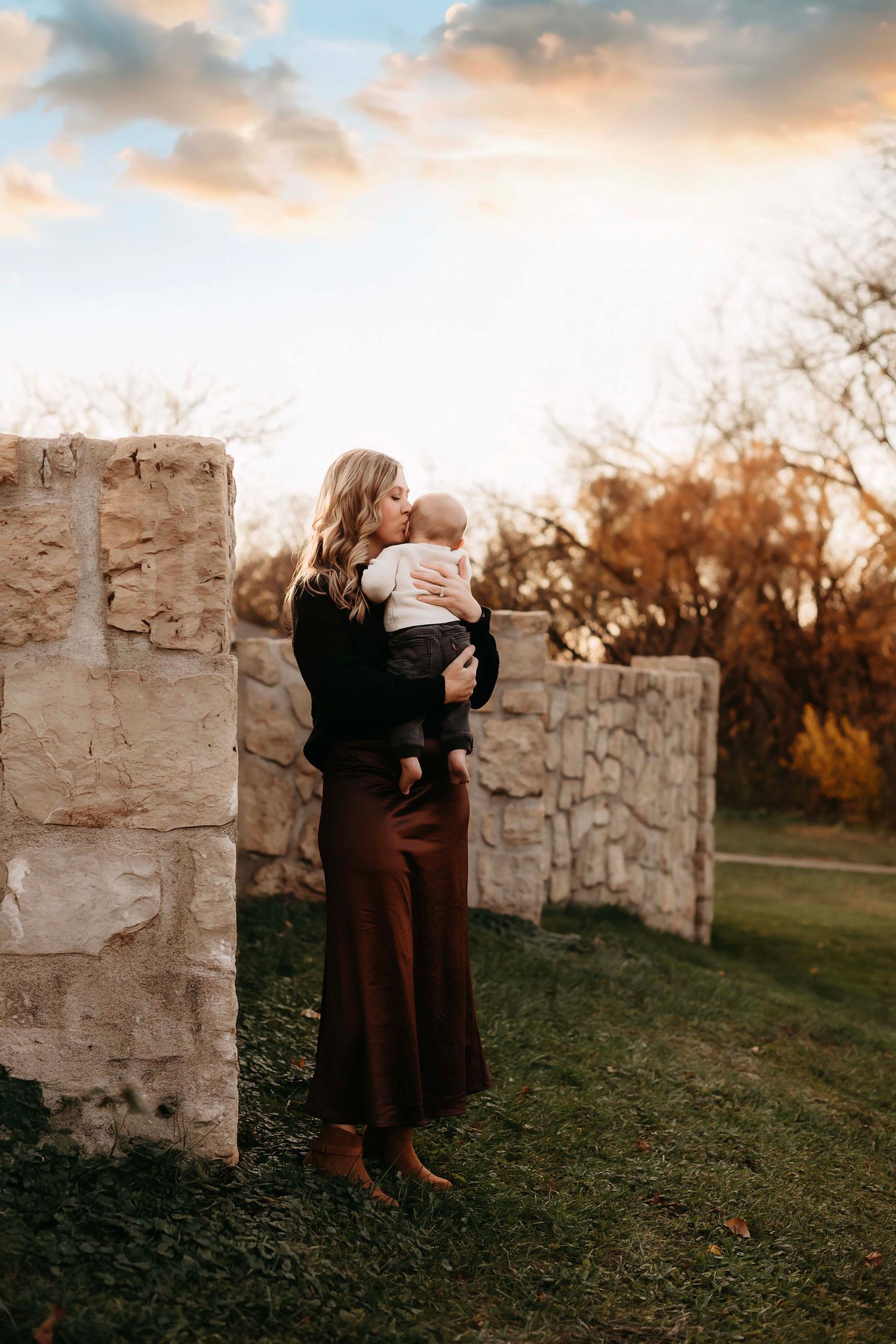 Fall Family photography with Willow & Wren Photography. Shakopee Minnesota.