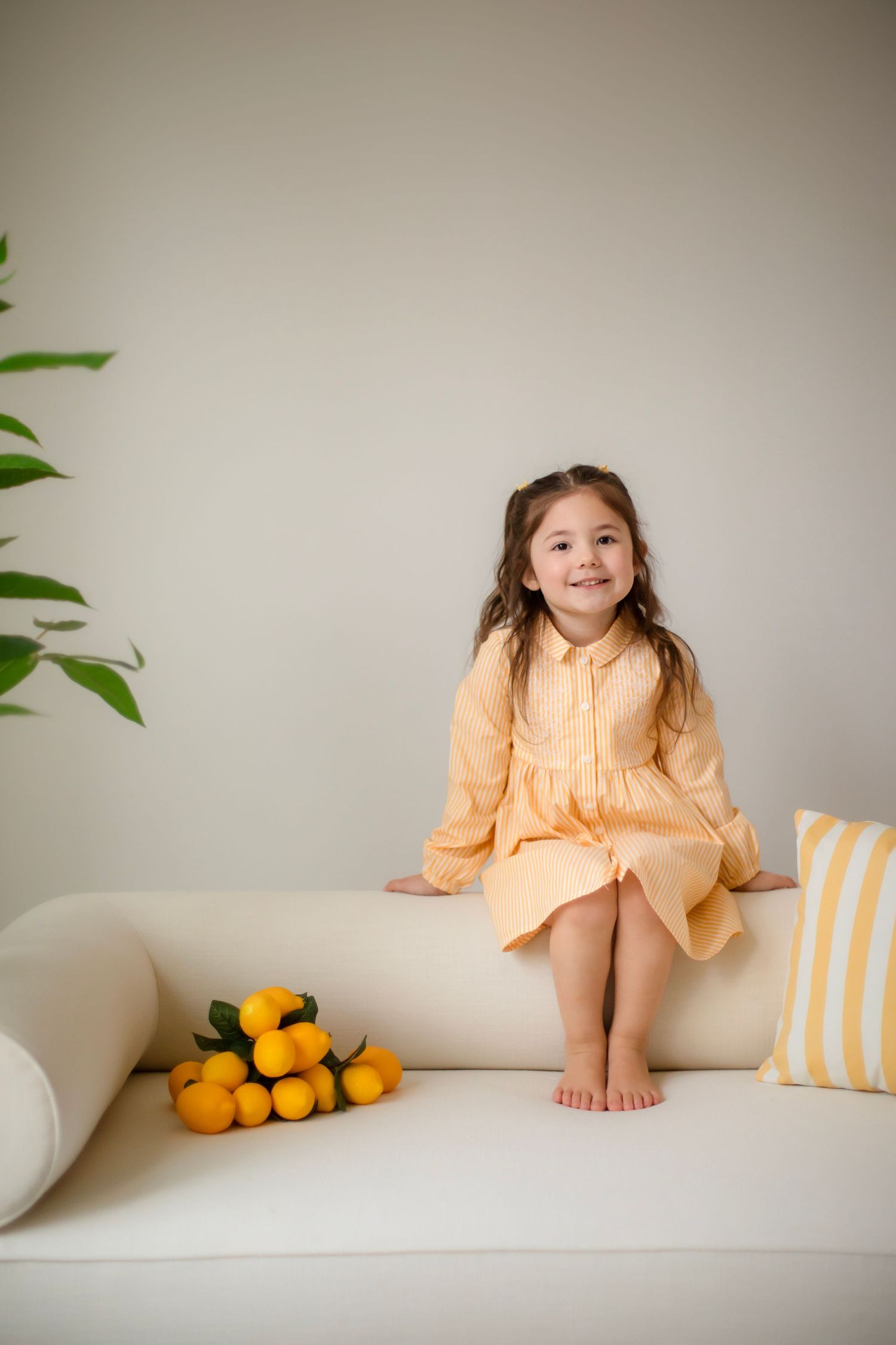 Willow & Wren Photography studio in Chaska, MN.  5 year old photography portrait session.