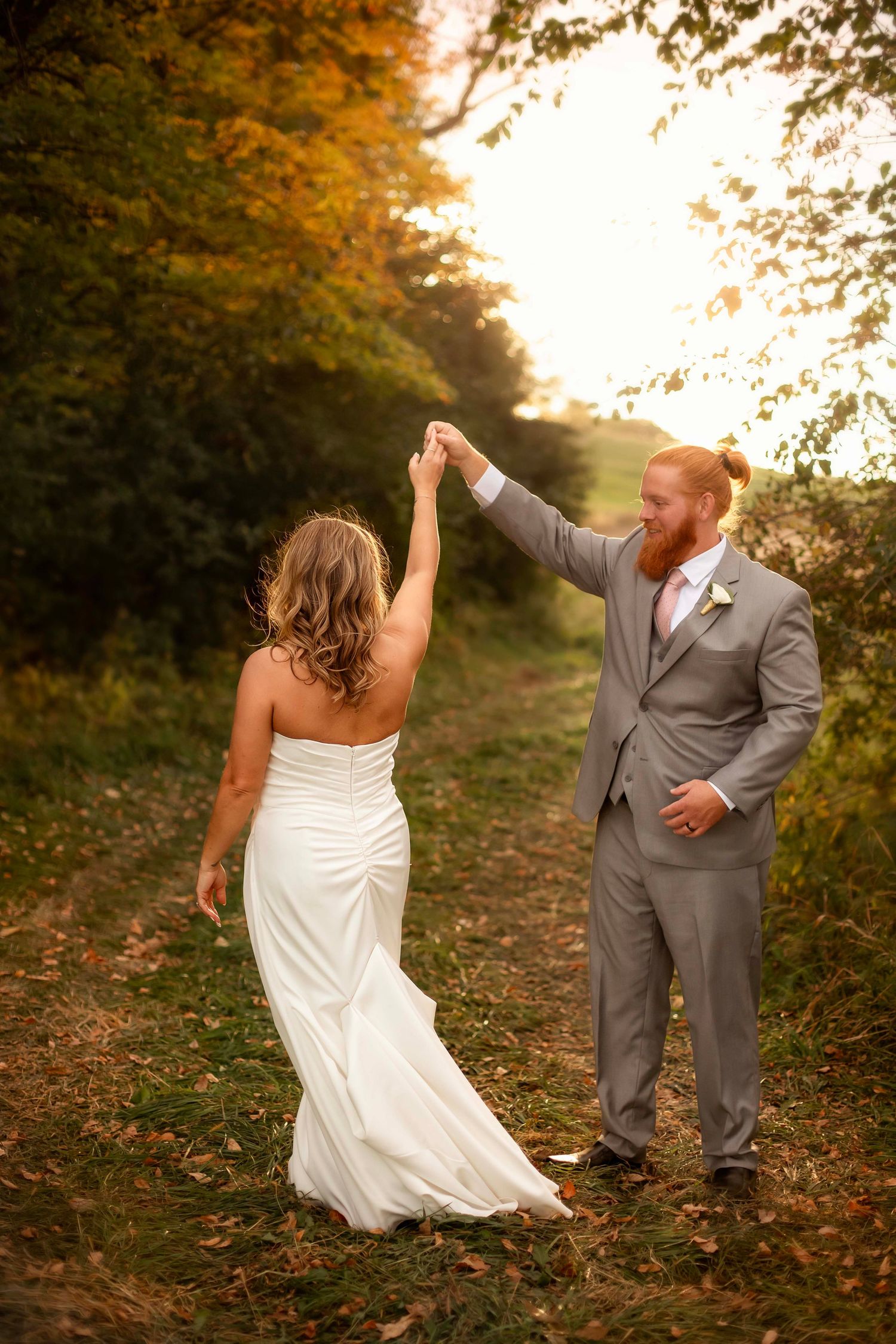 Newlywed couple. Victoria, Minnesota Wedding Photography  by Willow & Wren Photography.  Intimate and small wedding photography.