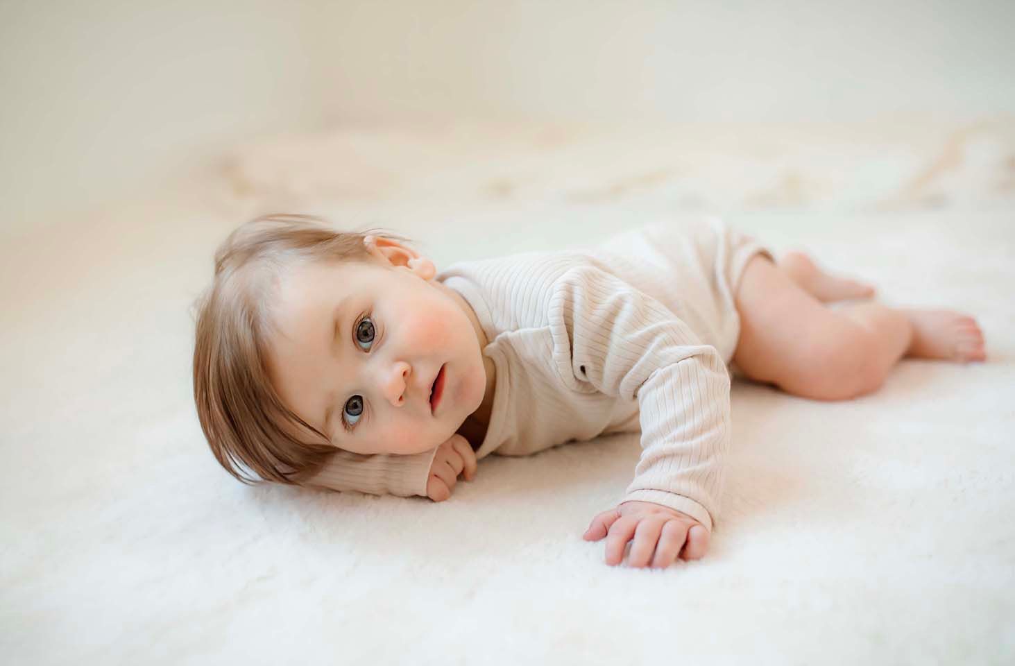 Willow & Wren Photography. Toddler and child photography. Photography studio in Chaska, Minnesota.