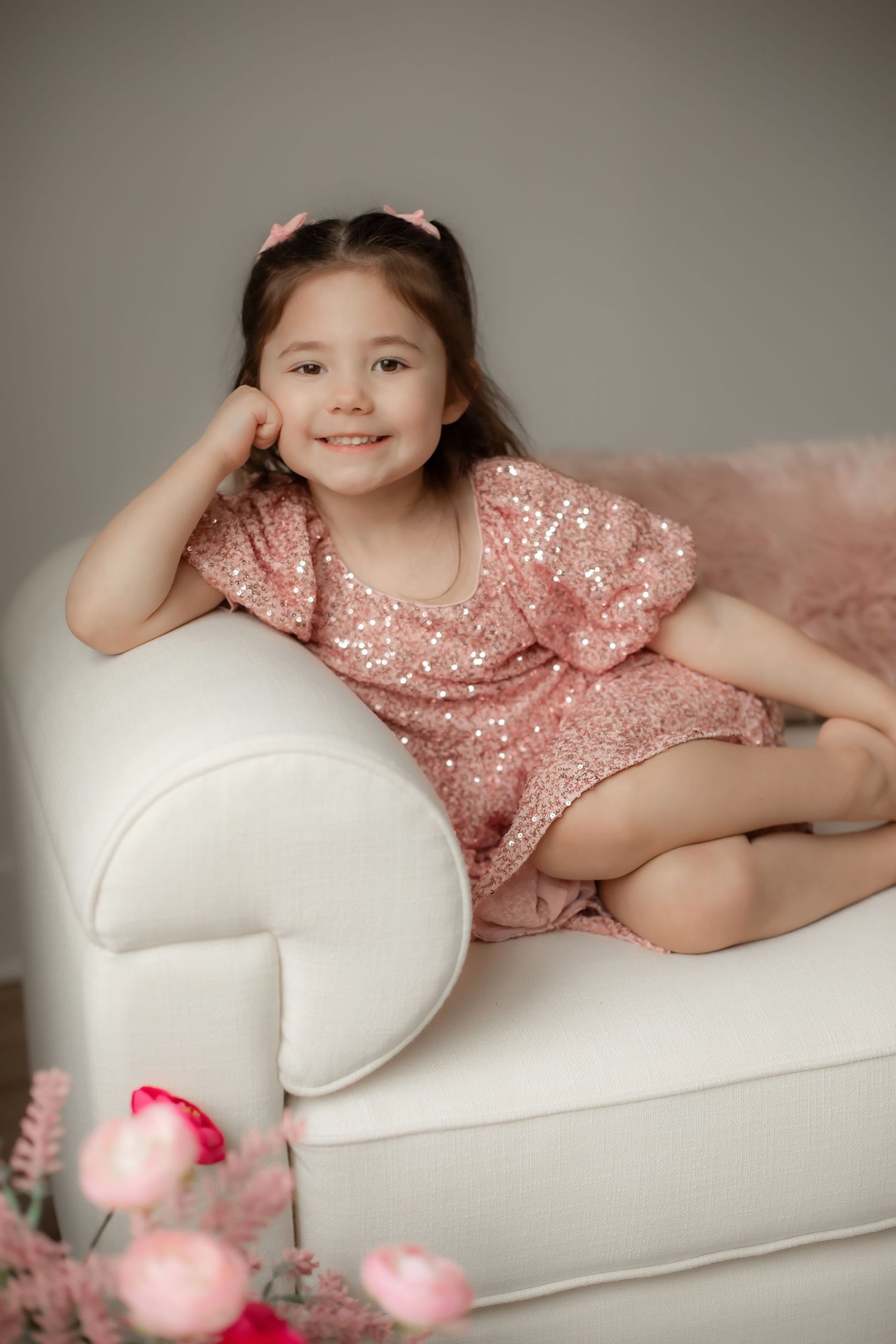Willow & Wren Photography studio in Chaska, MN.  5 year old photography portrait session.