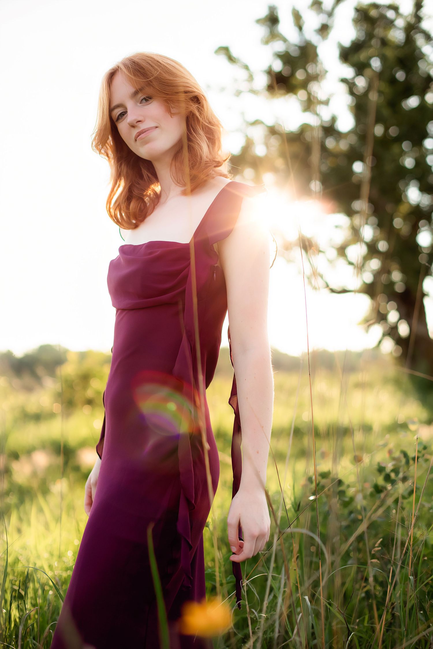 Chanhassen Minnesota High School senior photography with Willow & Wren Photography. Sunset and gold hour senior photos.