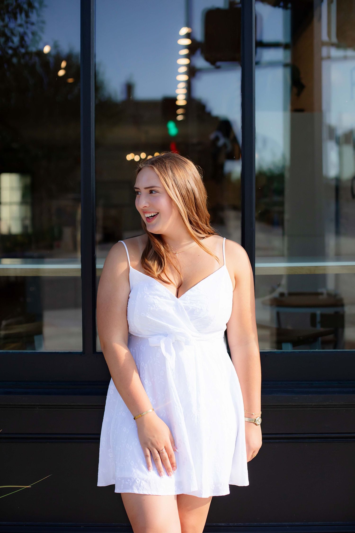 Minnesota High School Senior Photography with Willow & Wren Photography.  Downtown Chaska, Minnesota