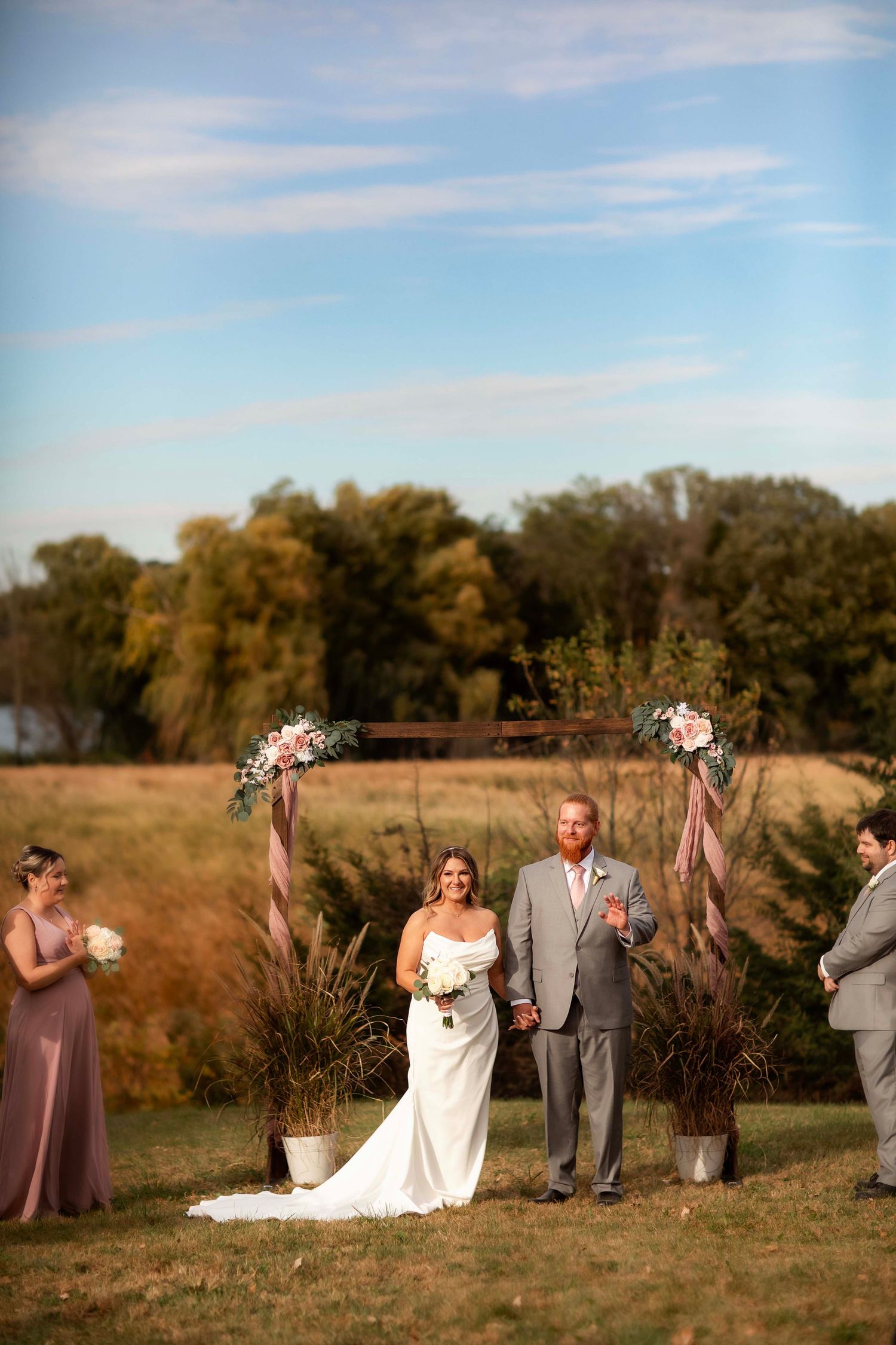 Newlywed couple. Victoria, Minnesota Wedding Photography  by Willow & Wren Photography.  Parley Lake Winery wedding.