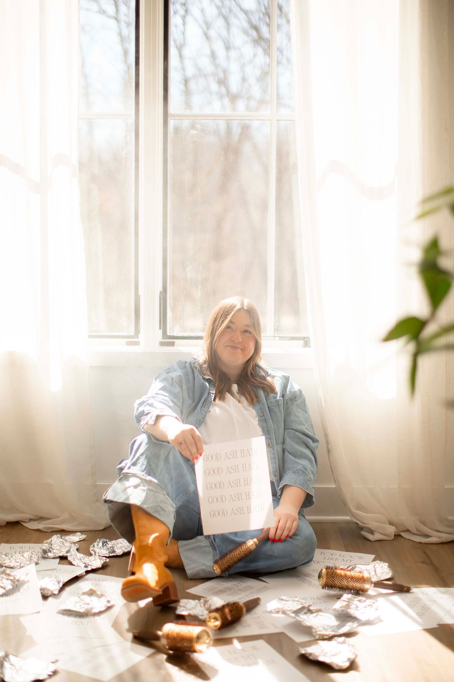 Willow & Wren Photography Studio in Chaska Minnesota. Content and headshots for a hair stylist.