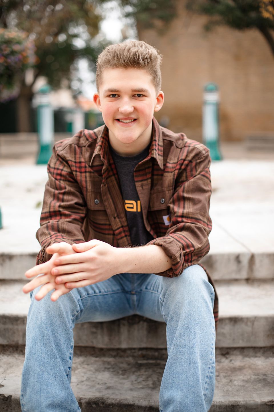 High school senior photography by Willow & Wren Photography in Chaska, Minnesota. .
