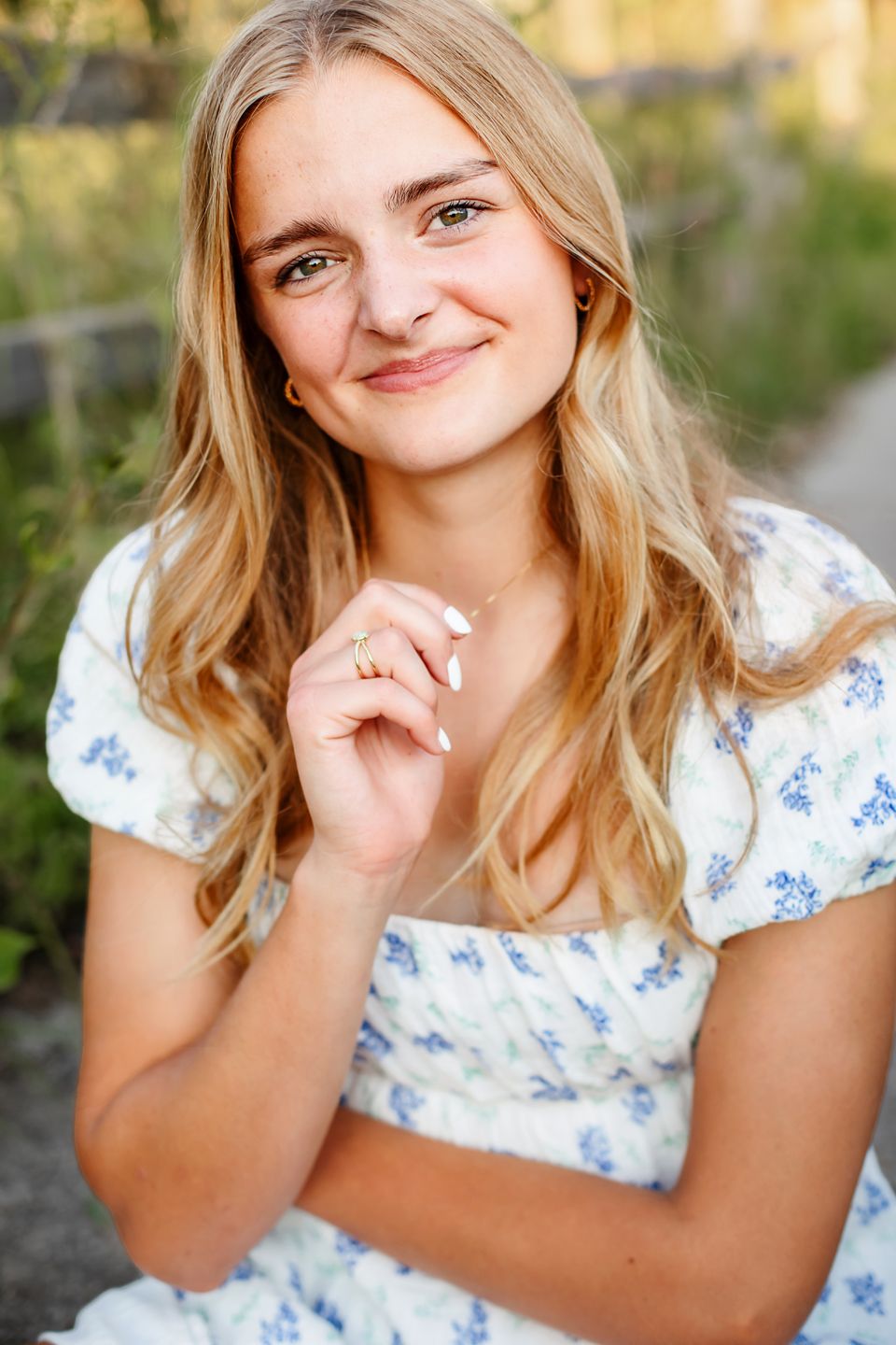 High school senior photography by Willow & Wren Photography in Minnetonka, Minnesota.