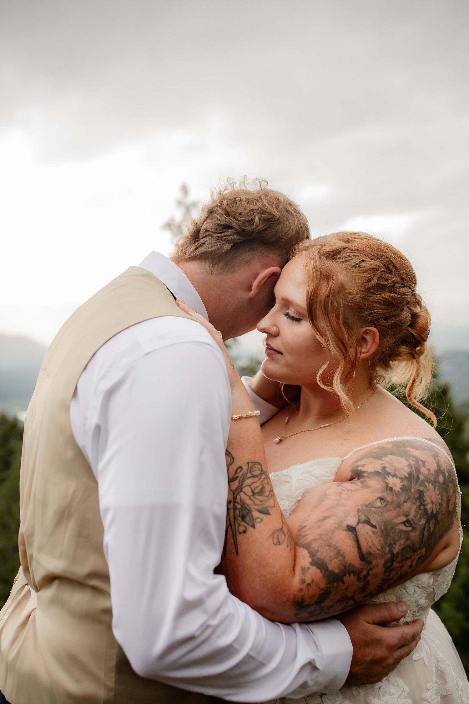 Willow & Wren Photography destination wedding in Colorado. Mountain wedding photography. Destination Wedding.
