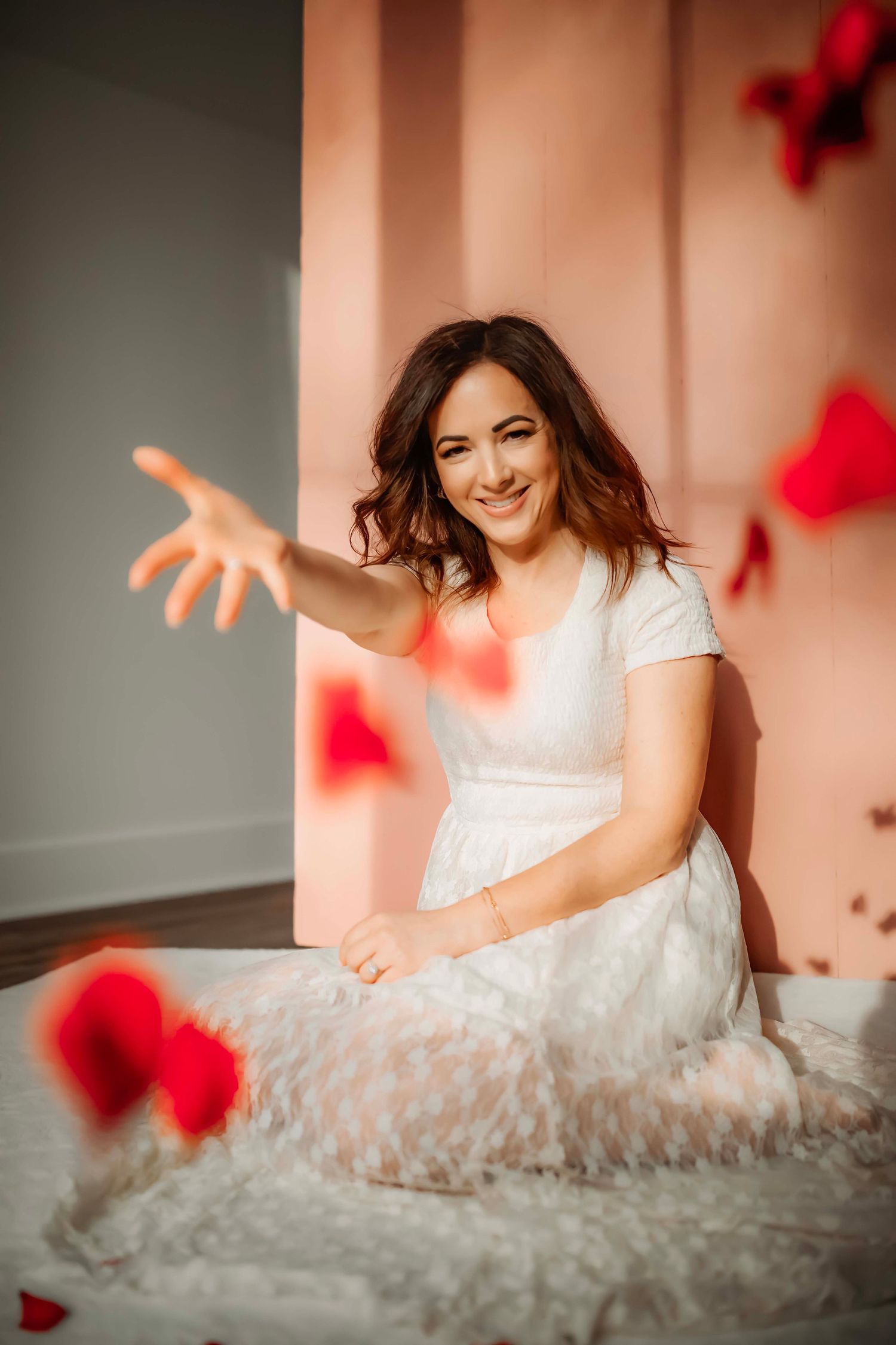 Willow & Wren Photography studio in Chaska, Minnesota. Portrait photography. Social media content photo shoot.
