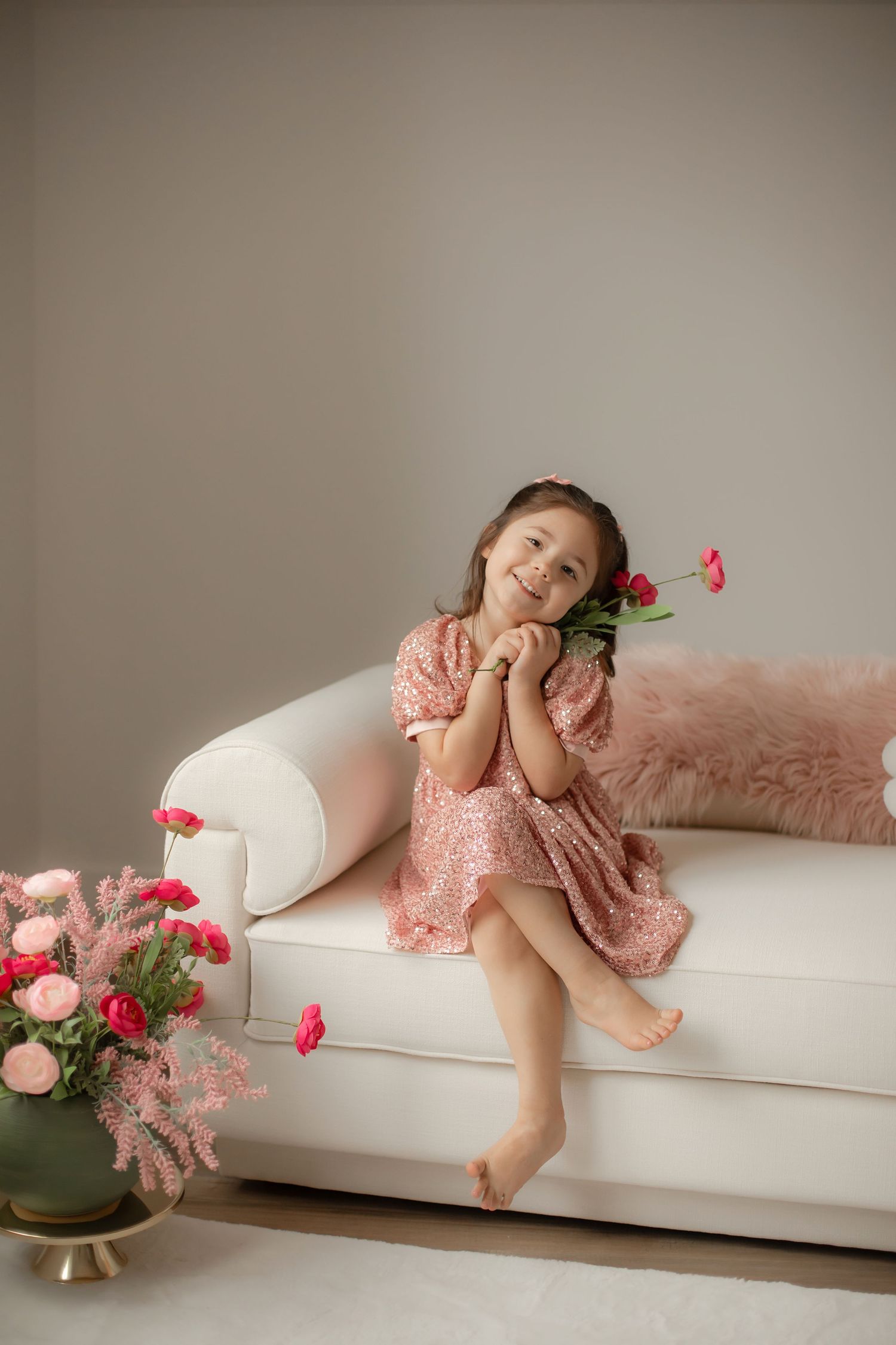 Willow & Wren Photography studio in Chaska, MN.  5 year old photography portrait session.