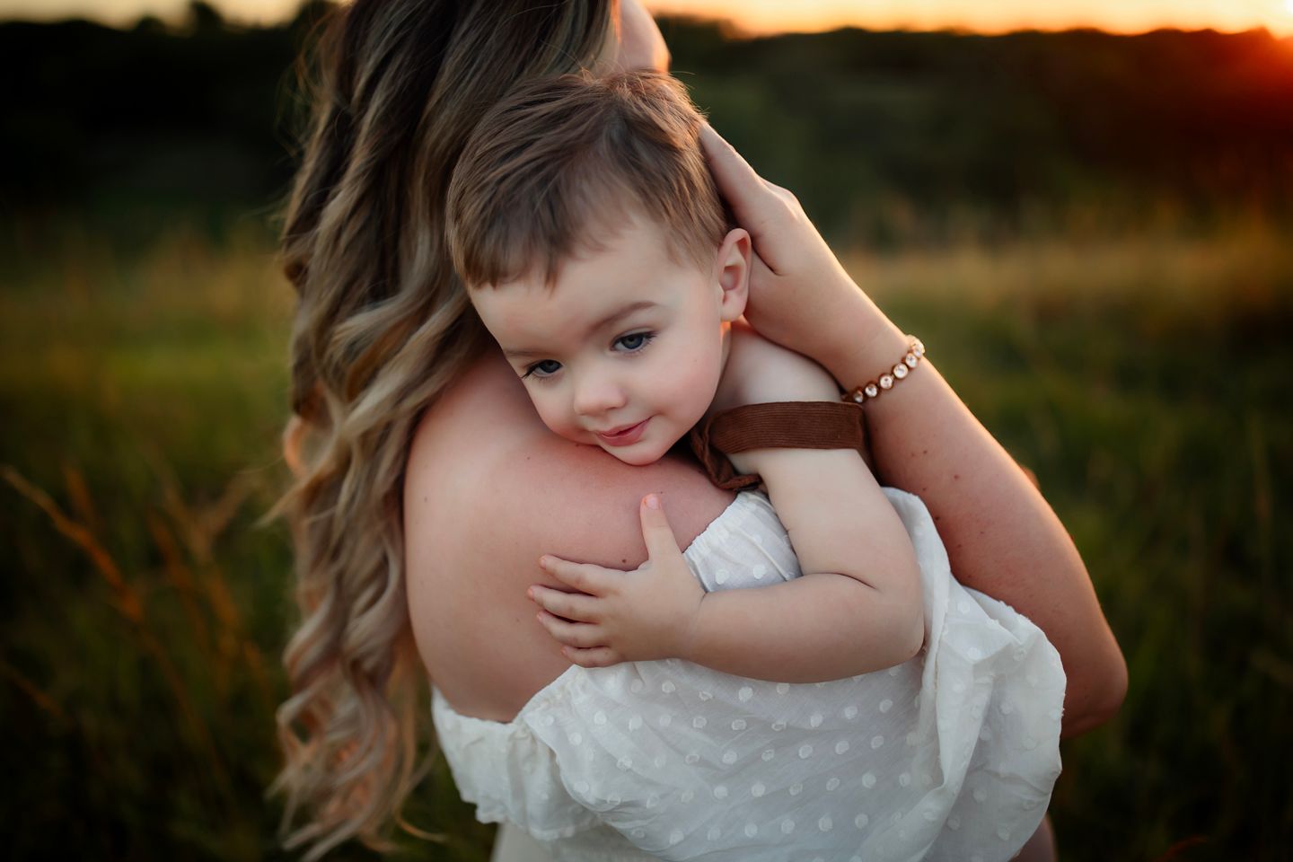 Mommy and me motherhood. Motherly love. Baby Boy with Willow & Wren Photography in Carver, Minnesota.
