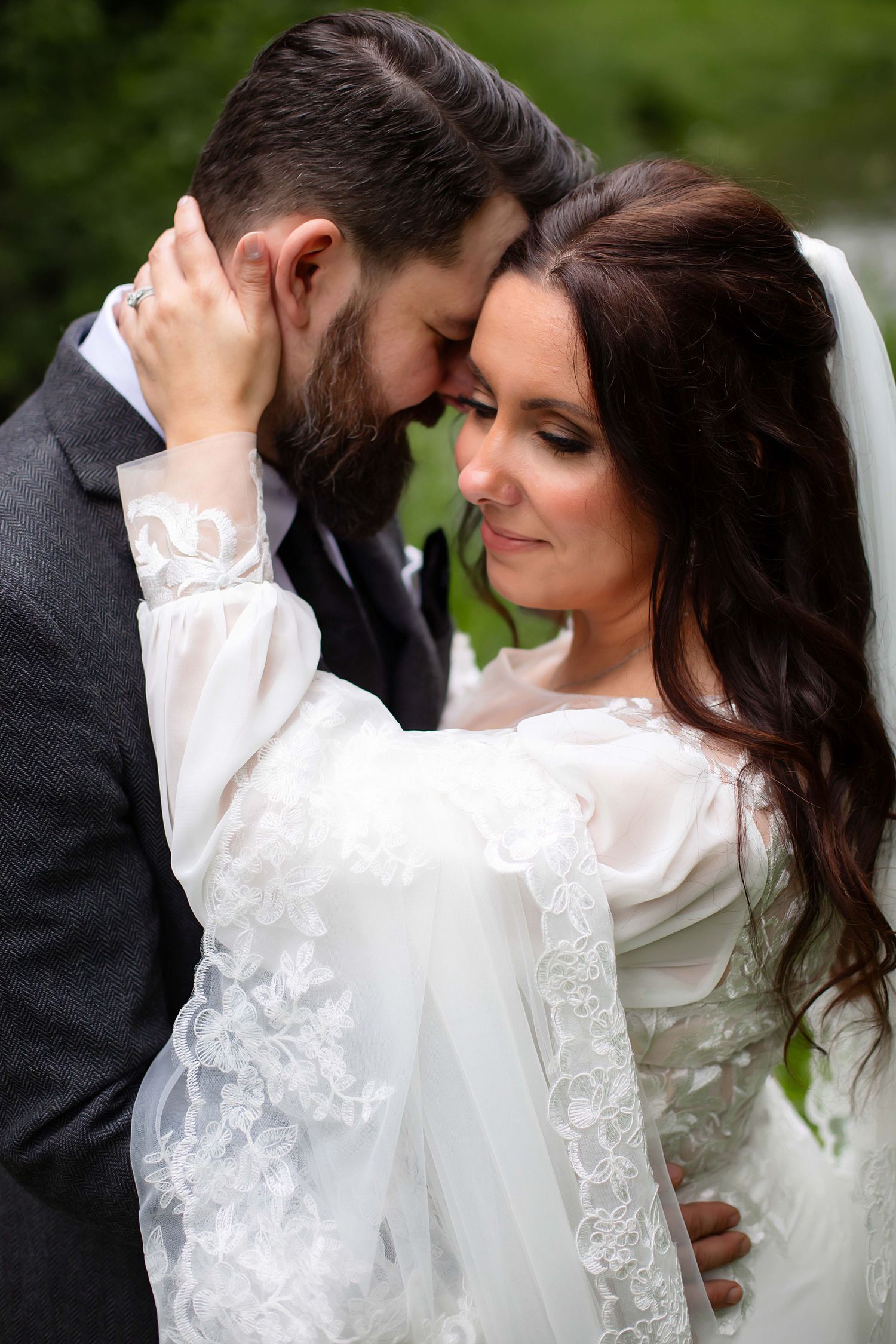 Newlywed couple. Alexandria, Minnesota Wedding Photography  by Willow & Wren Photography.  Intimate and small wedding photography.
