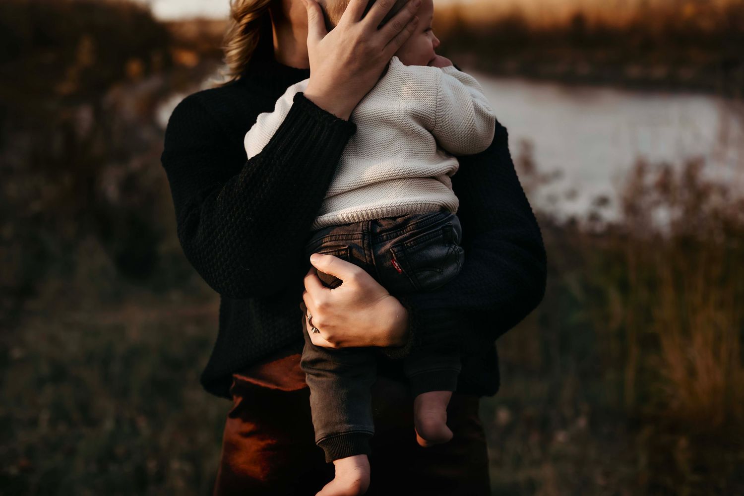 Fall Family photography with Willow & Wren Photography. Shakopee Minnesota.
