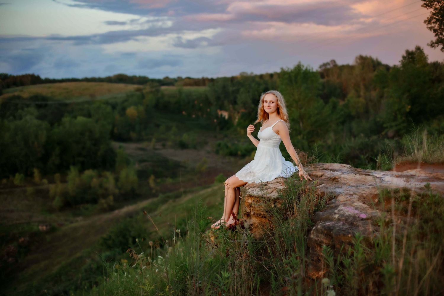 Wisconsin senior photography with Willow & Wren Photography.