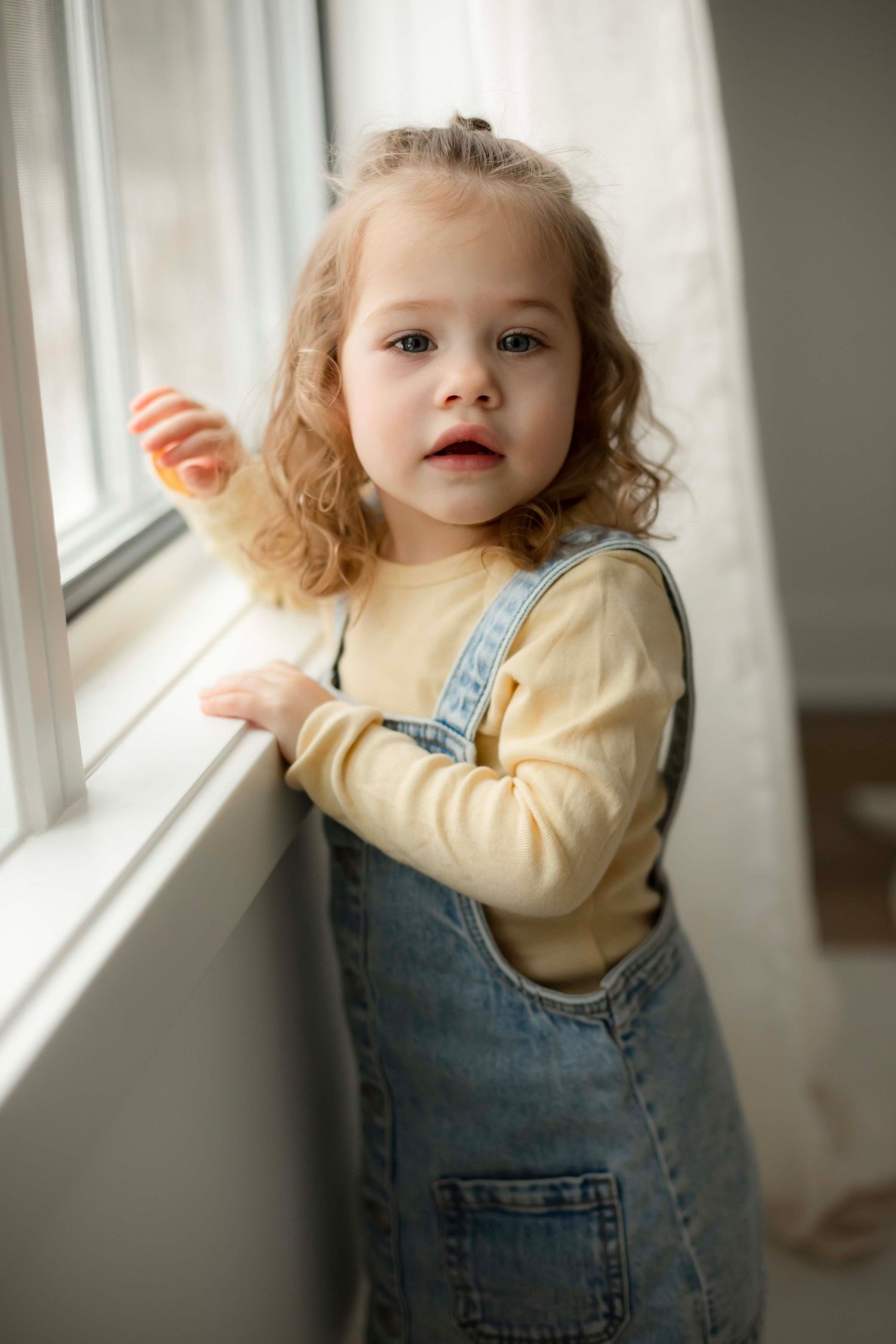 Birthday cake smash with Willow & Wren Photography at her Chaska, MN studio.