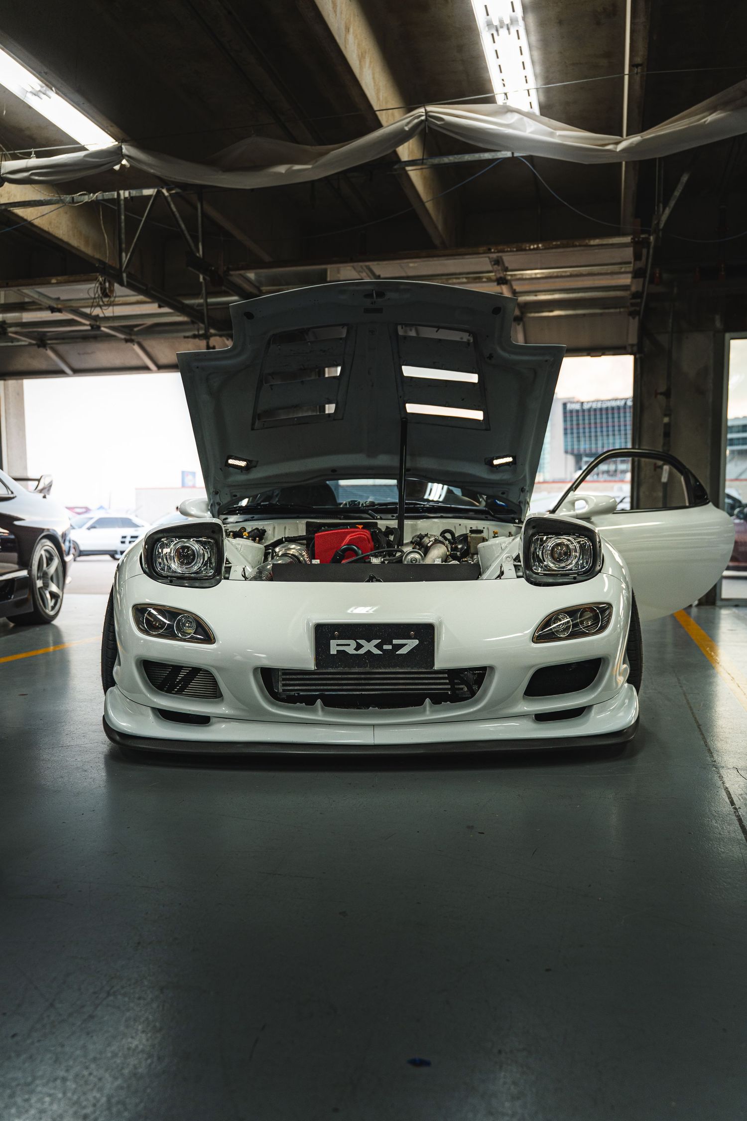 Mazda RX-7 photo captured by Agustin Leandro (Leandro Driven).