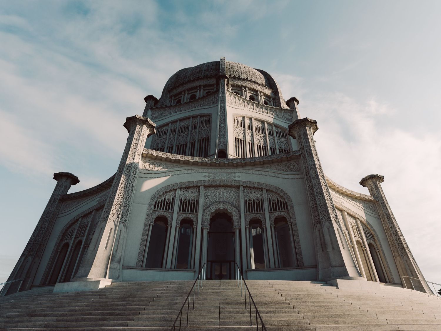 Low-angle architectural view of the Baháʼí House of Worship in Wilmette, Illinois