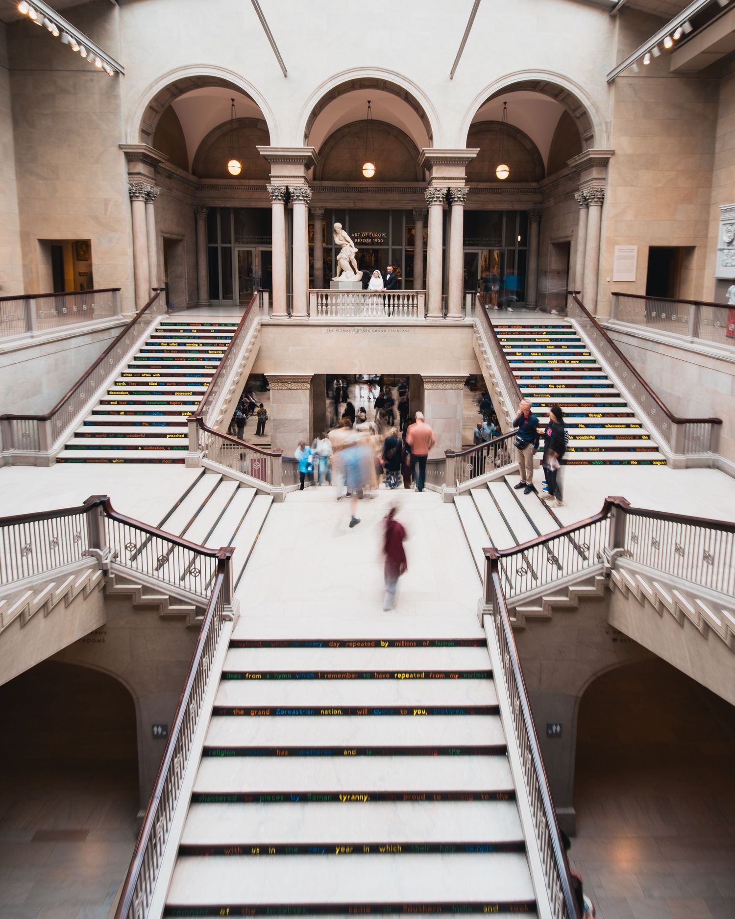 Grand staircase and interior architecture of the Art Institute of Chicago