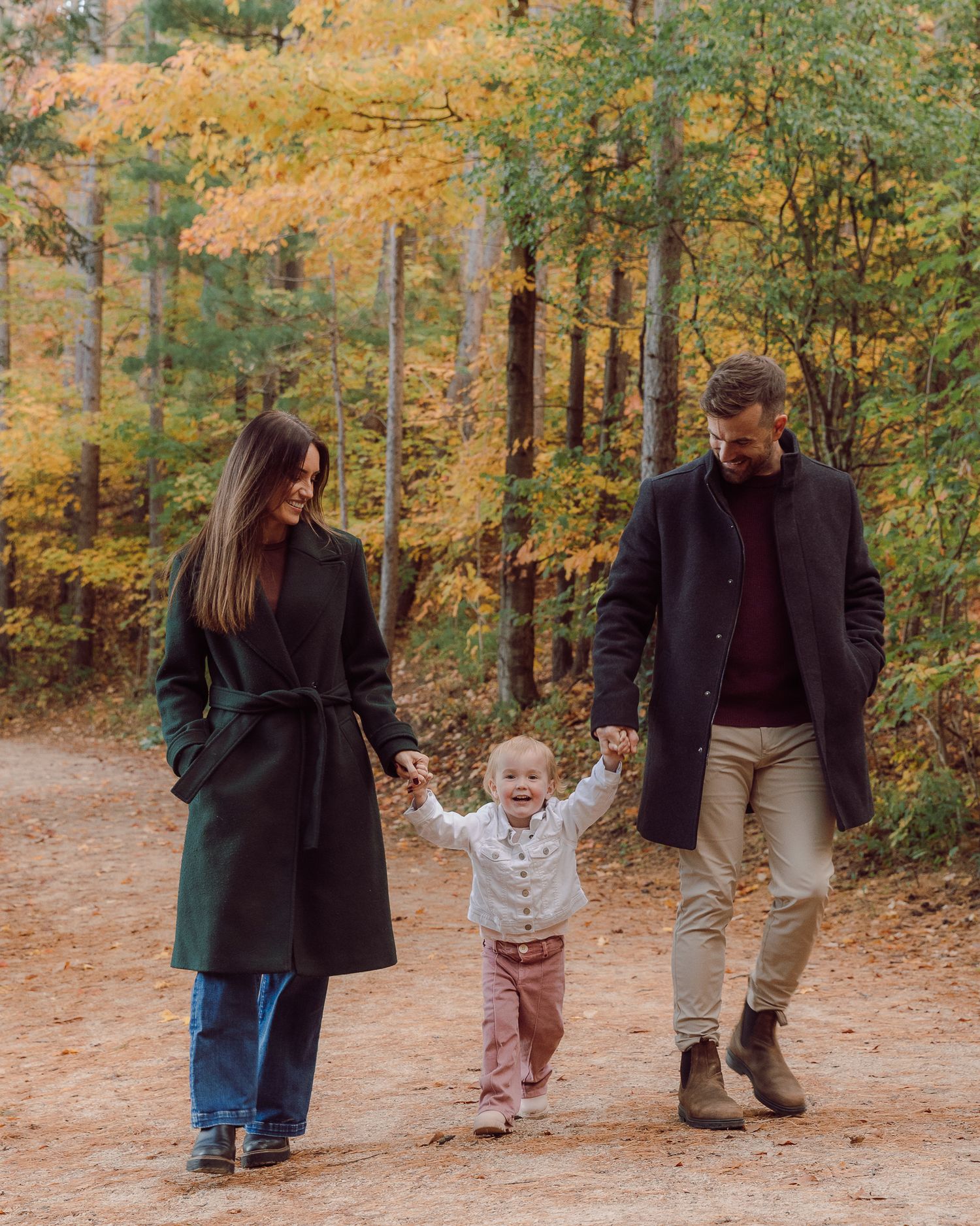 Outdoor family photos in Waterloo Ontario capturing real moments