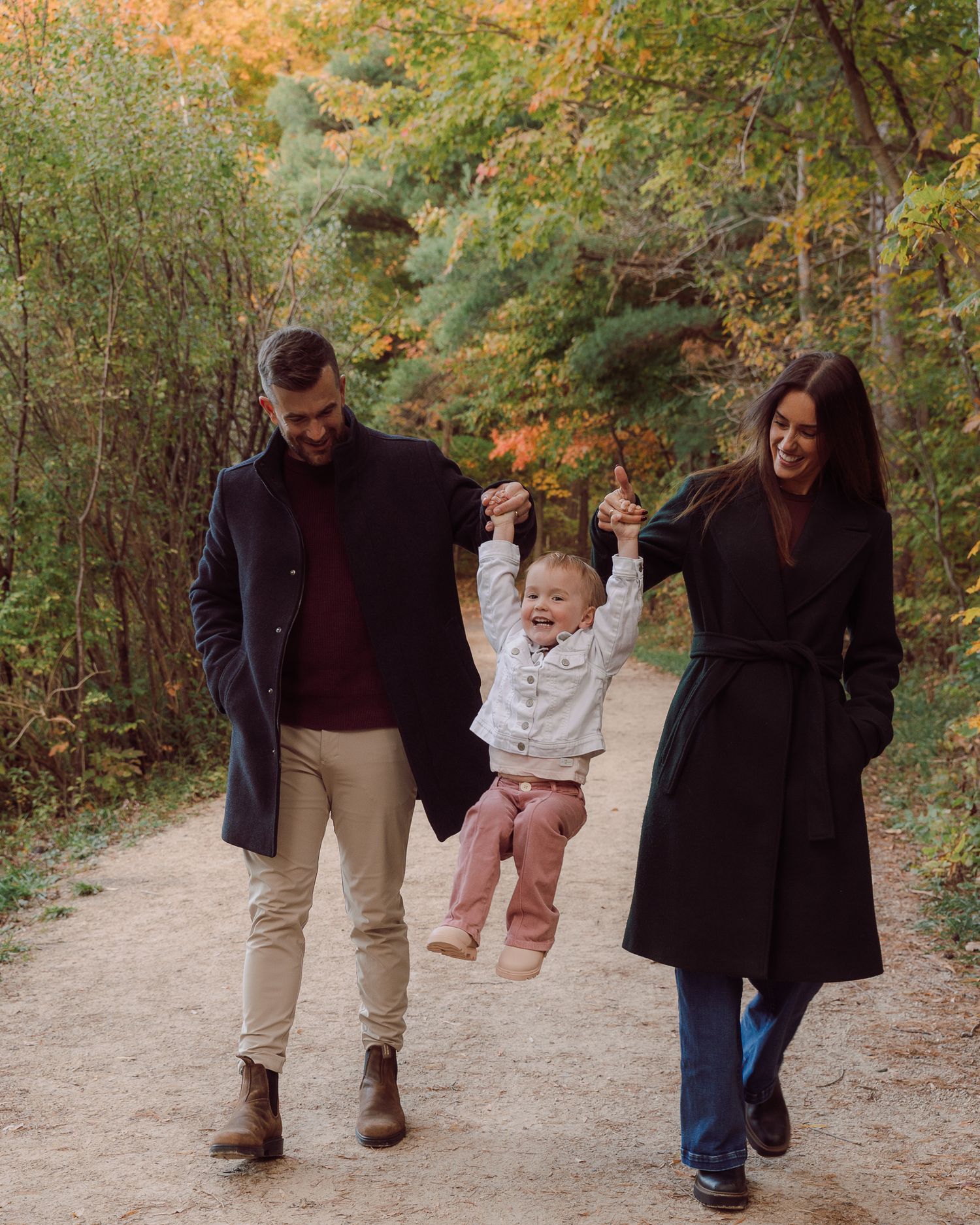 Outdoor family photos in Waterloo Ontario capturing real moments