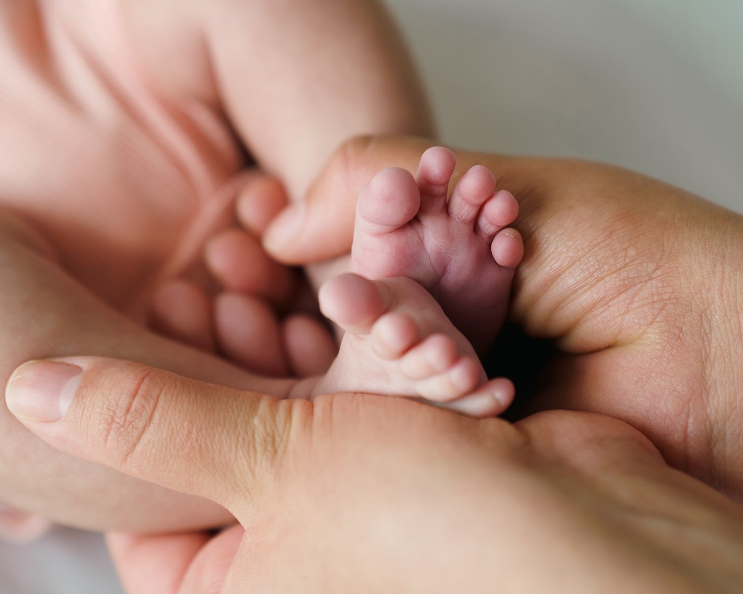 Newborn photography session in Kitchener Ontario at home