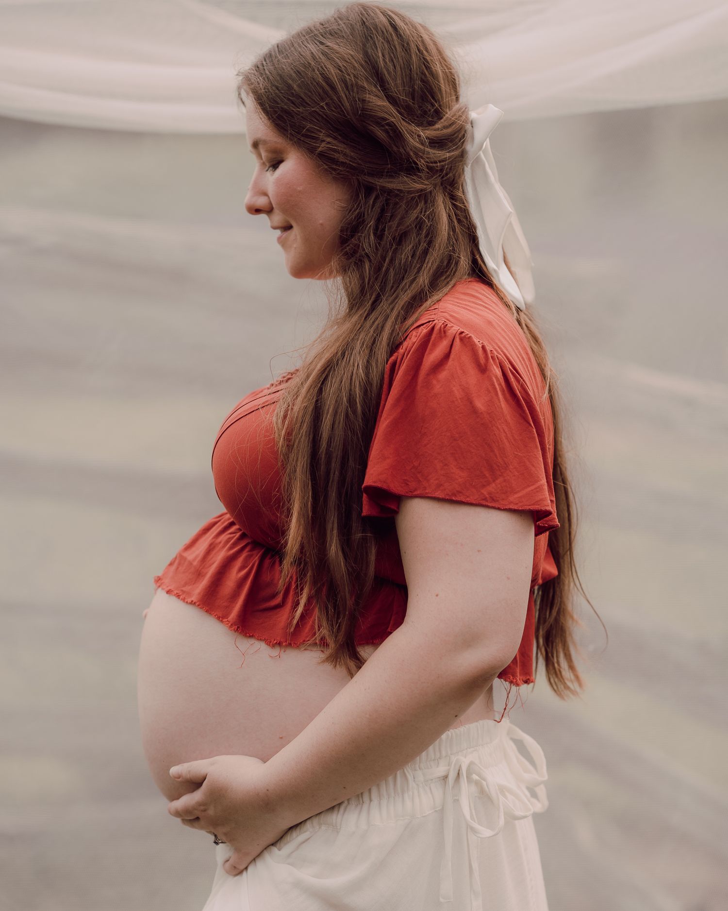 Maternity photography in Waterloo Ontario with soft natural light