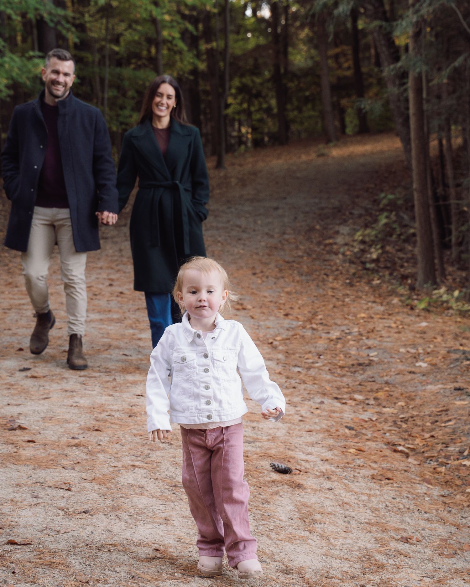 Outdoor family photos in Waterloo Ontario capturing real moments