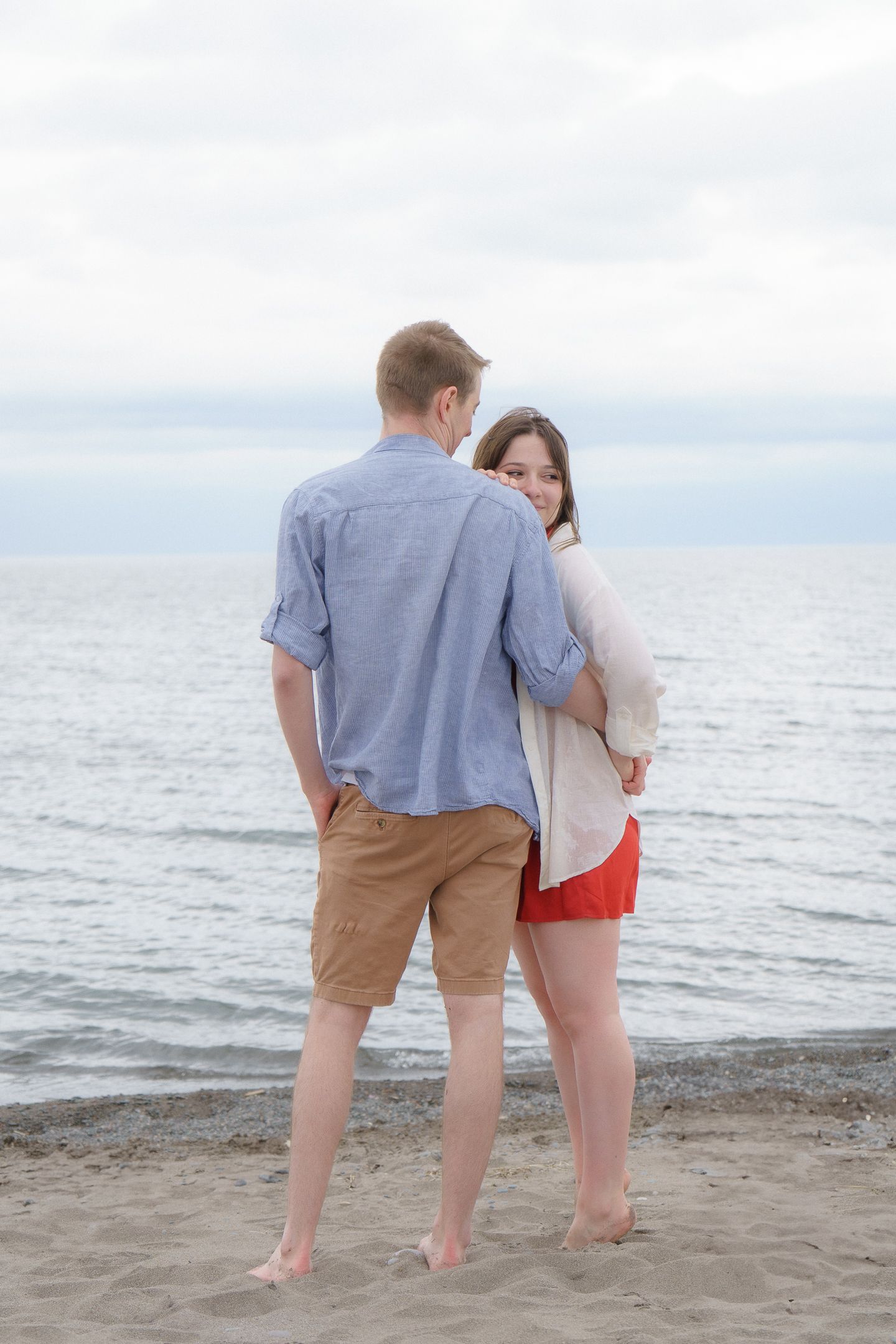 Couples photography session in Waterloo Ontario with natural connection