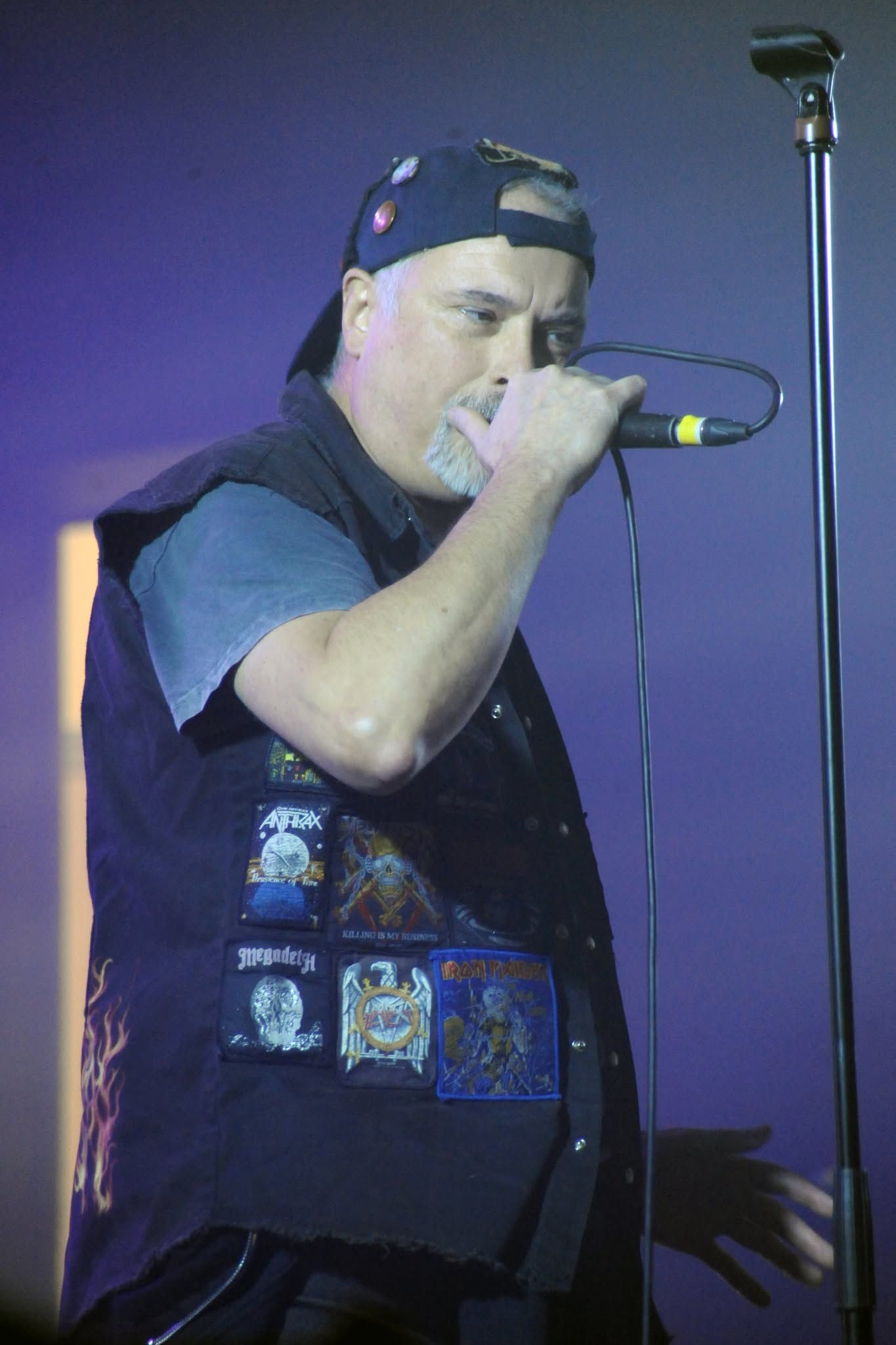 alt=