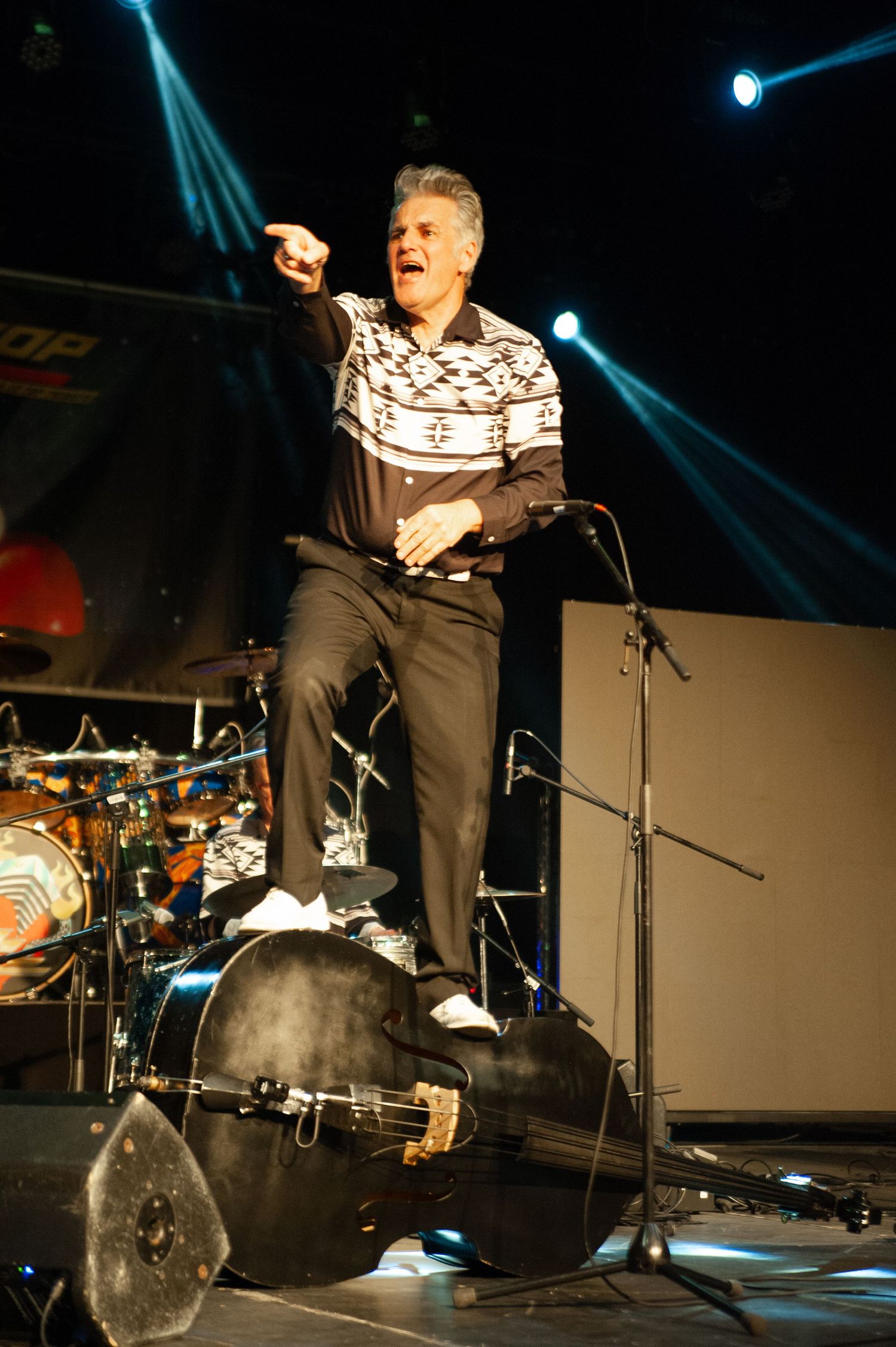 alt=