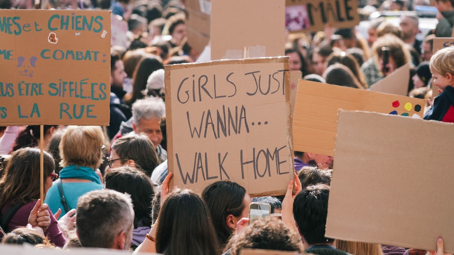photo prise lors de la manifestation pour la journée du droit des femmes le 8 mars 2026 à Lille.