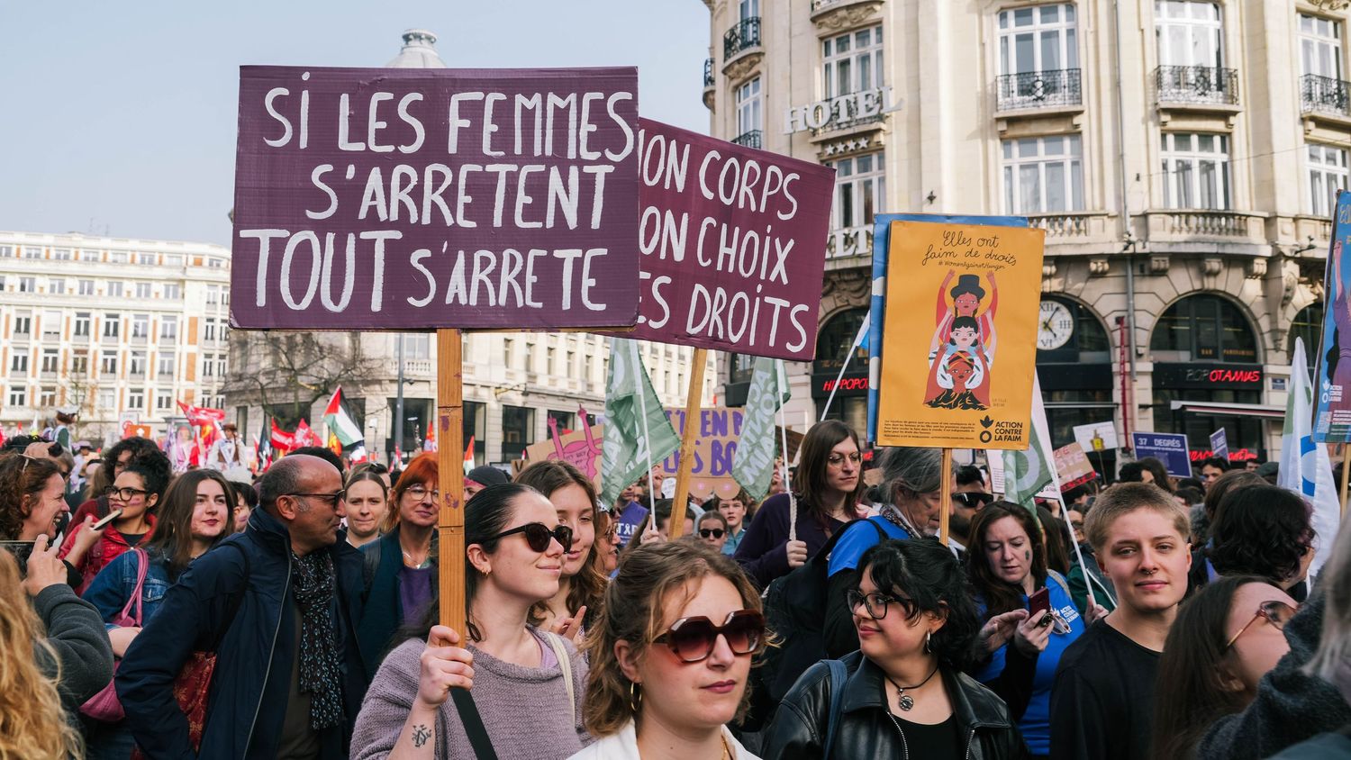 photo prise lors de la manifestation pour la journée du droit des femmes le 8 mars 2026 à Lille.