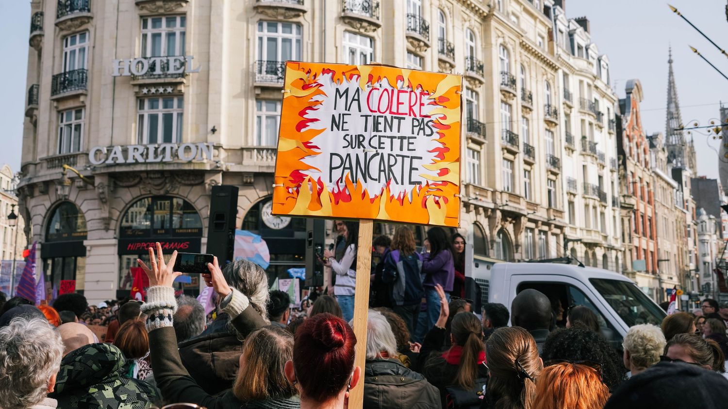 photo prise lors de la manifestation pour la journée du droit des femmes le 8 mars 2026 à Lille.