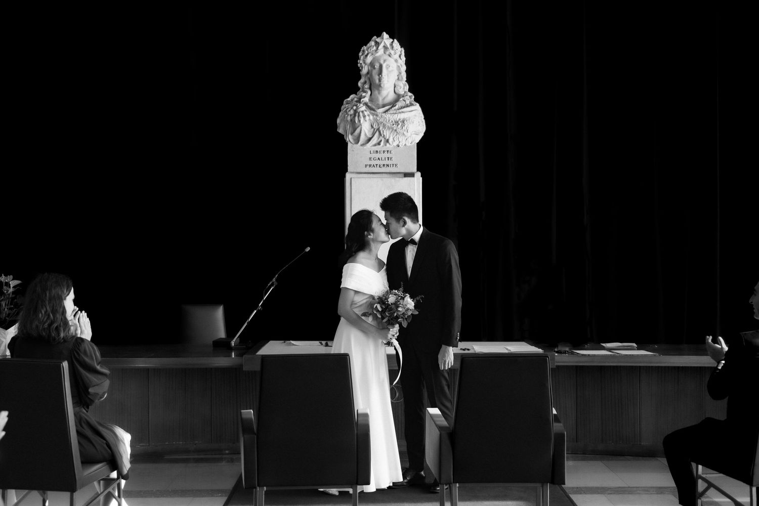 Photo prise lors d'un mariage civil à Lomme (Lille)