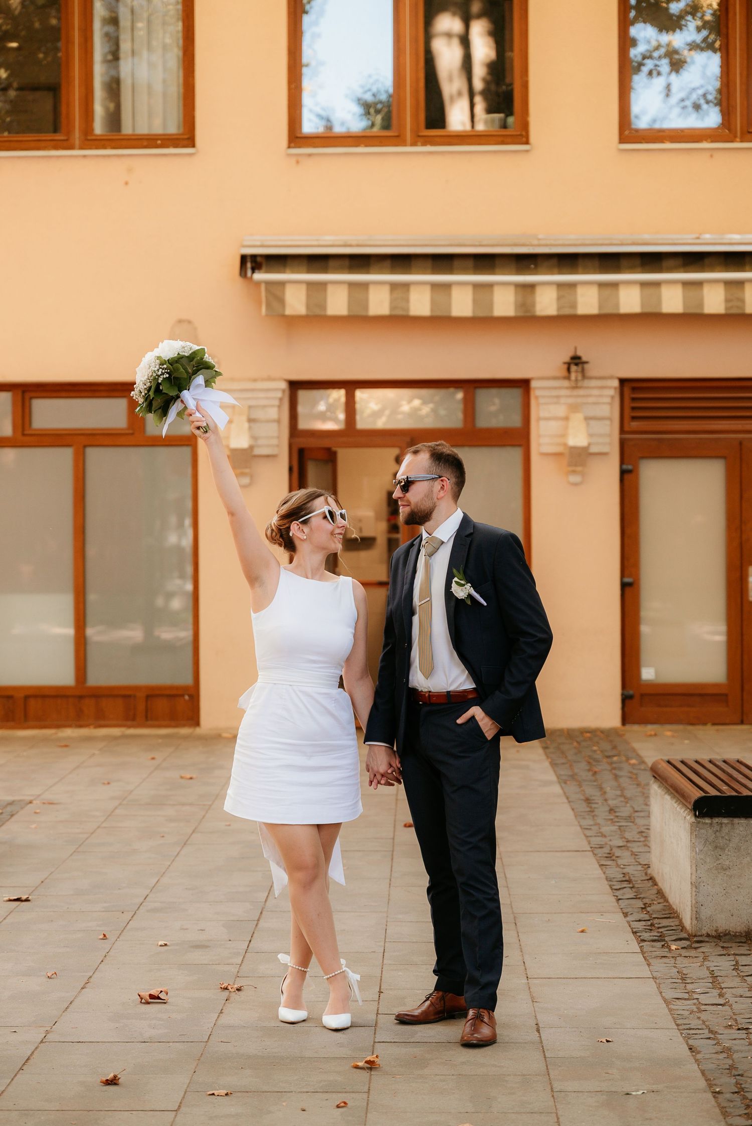 Eskővői fotózás - Szeretettel: Fanni Photo, esküvői kreatív, esküvői csokor, Dabas, Ócsa, Pest, Esztergom, Etyek, Zsámpék, Inárcs, Újhartyán