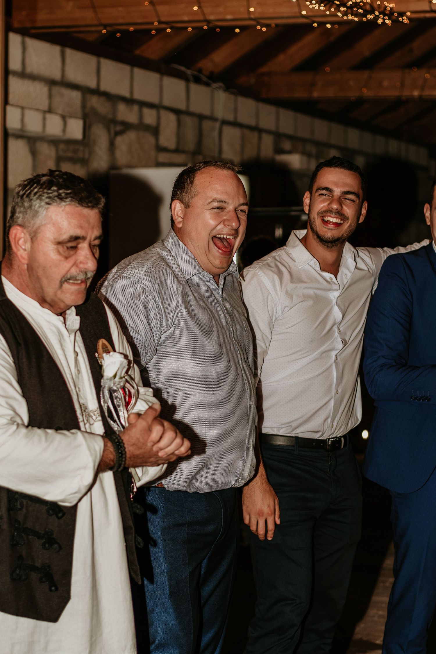 Eskővői fotózás - Szeretettel: Fanni Photo, esküvői kreatív, esküvői csokor, Dabas, Ócsa, Pest, Esztergom, Etyek, Zsámpék, Inárcs, Újhartyán